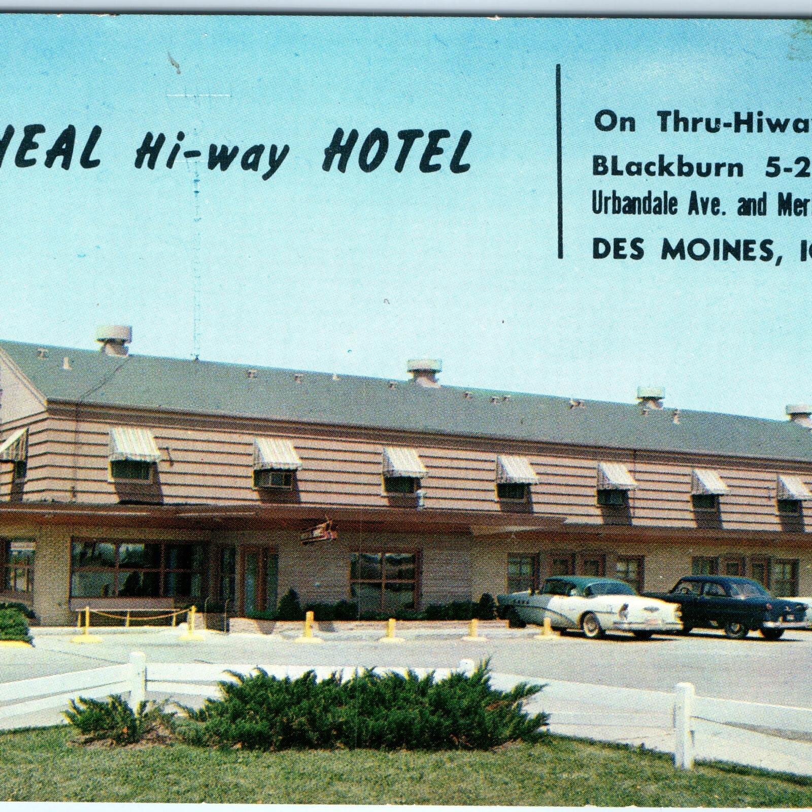 c1950s Des Moines, IA McNeal Hi-Way Hotel US Route 6 Postcard Classic Cars Sign