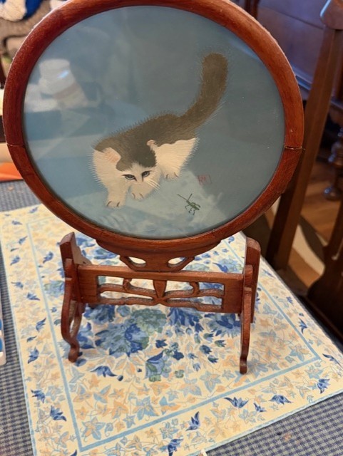 Vintage Chinese Suzhou Silk Embroidered Cat Table Screen.