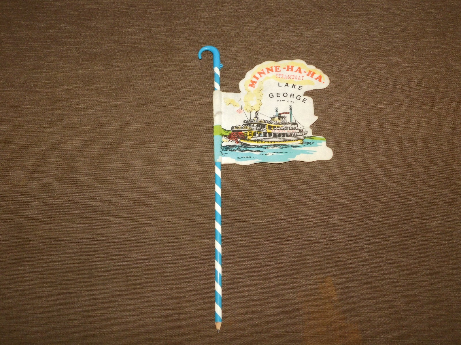 VINTAGE SOUVENIR LAKE GEORGE NY MINNE-HA-HA STEAMBOAT FLAG 14 3/4\