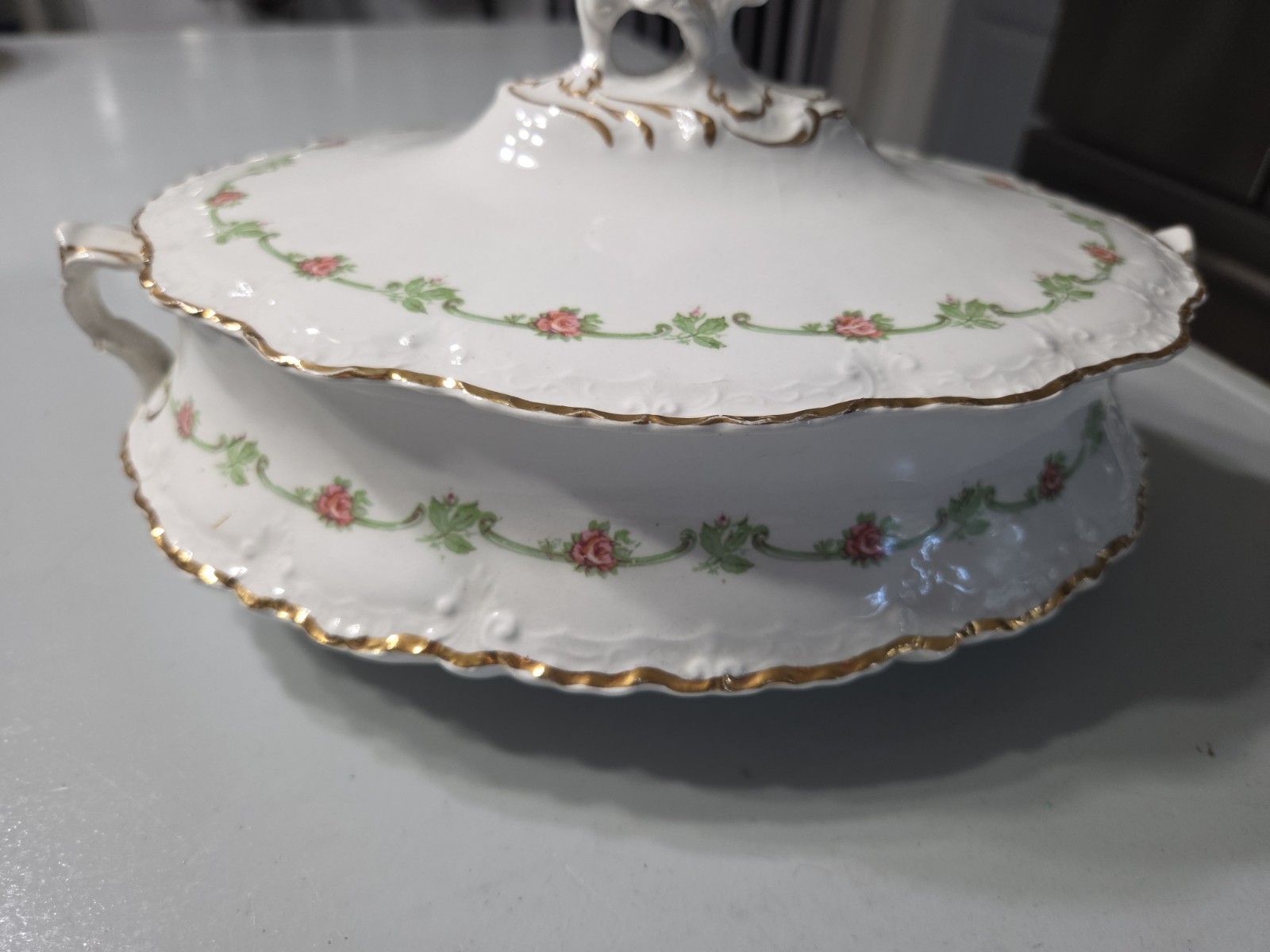 Homer Laughlin Hudson Covered Tureen