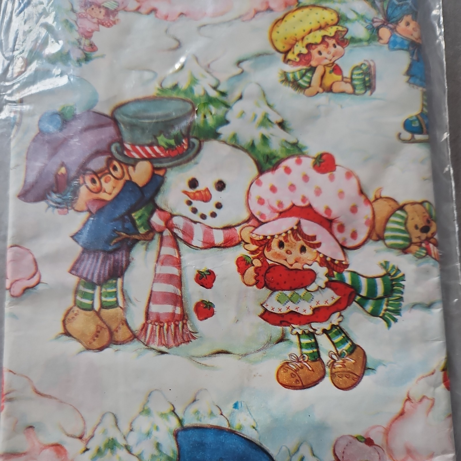 Vintage Strawberry Shortcake Christmas Wrapping Paper 1981 Unopened NOS 