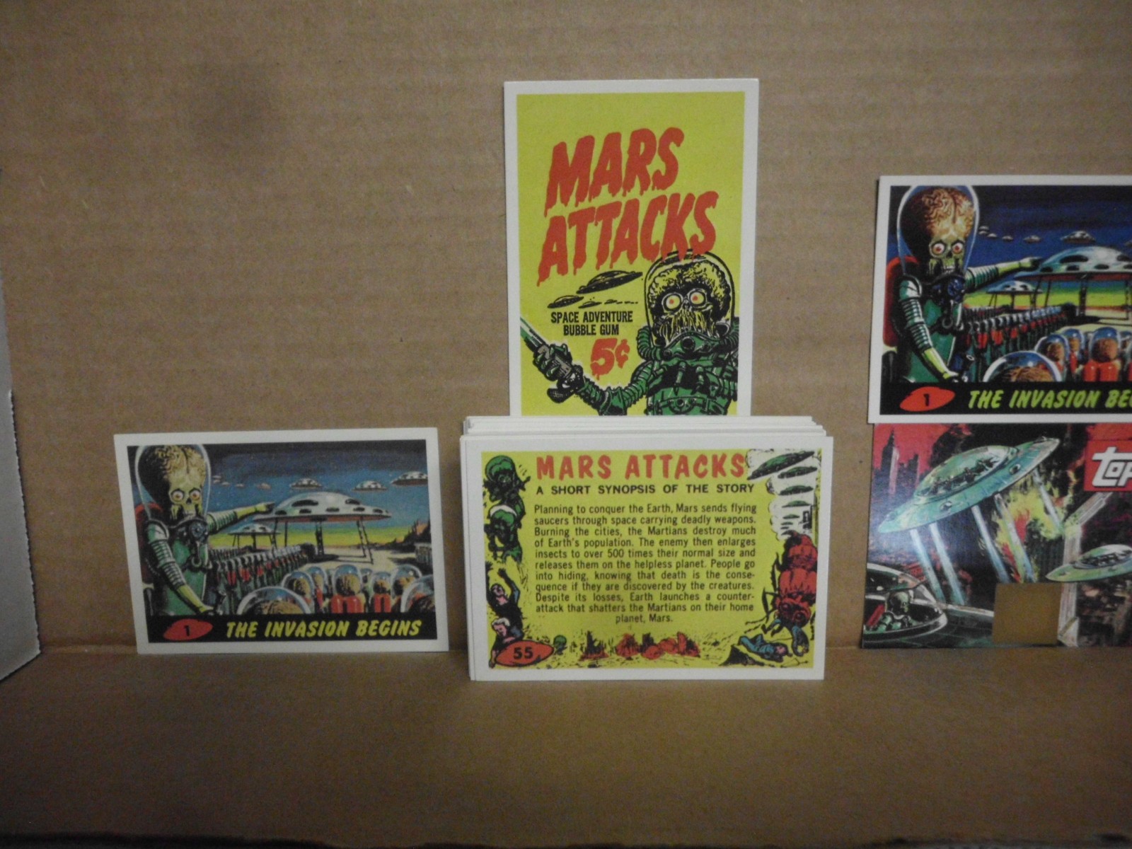 1994 Topps Mars Attacks Set +Non-Sport Promo /Reg Card / 2 Promos / Wrapper Card