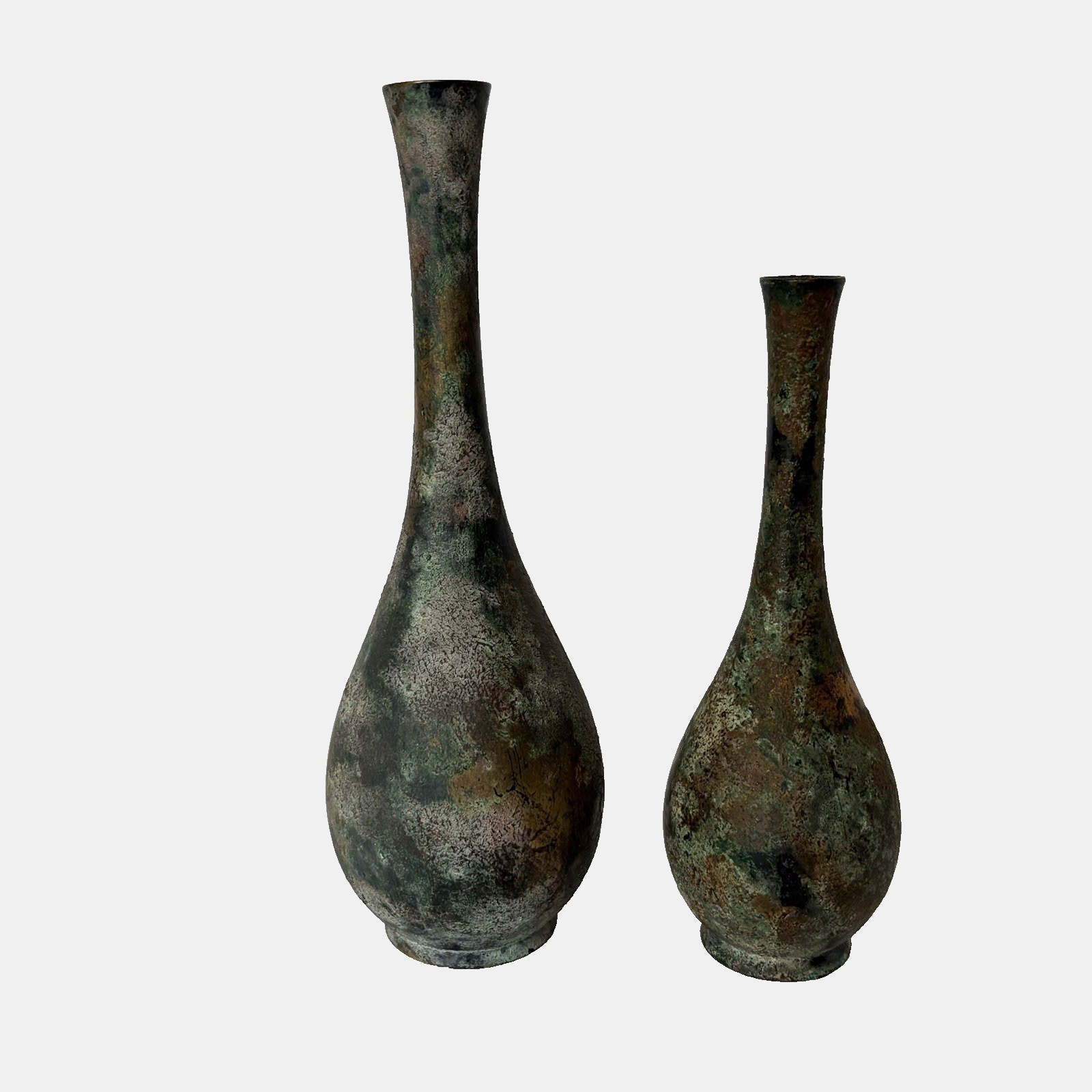 2 Vtg Japanese Bud Vases 9\