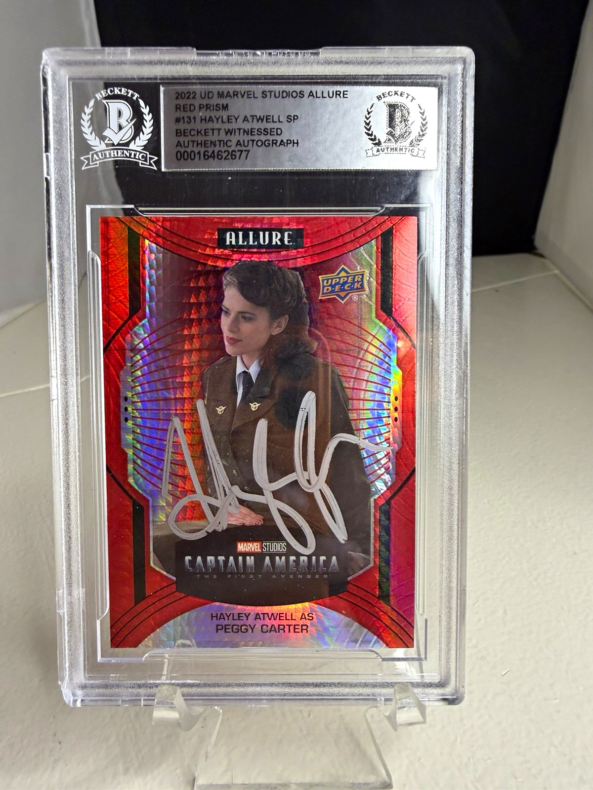 Upper Deck 2022 UD Marvel Studios Allure #131 Hayley Atwell Red Prism SP Auto