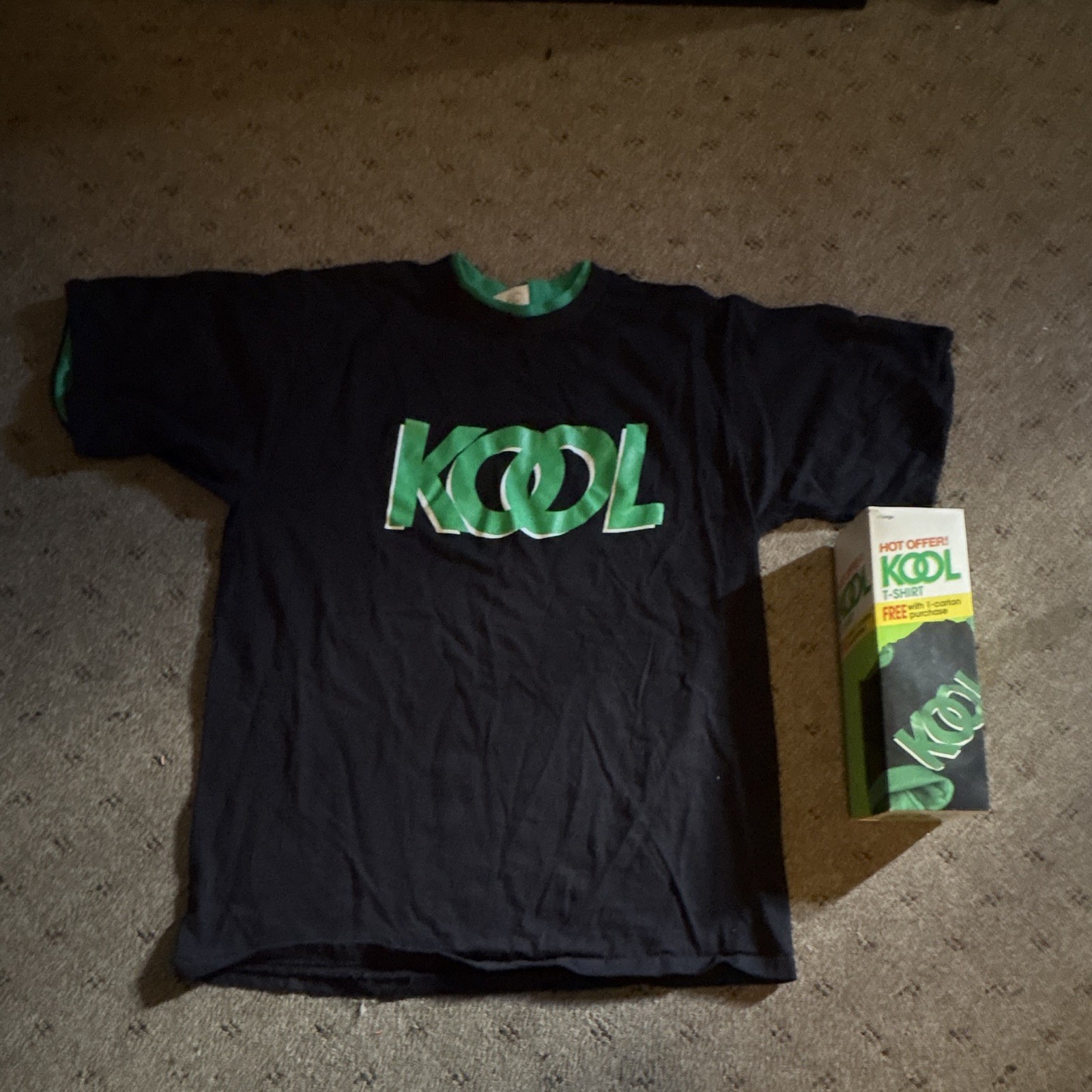 Kool Cigarettes Promo T-Shirt Black/Green Size L w/ Hot Offer Carton Box Vintage