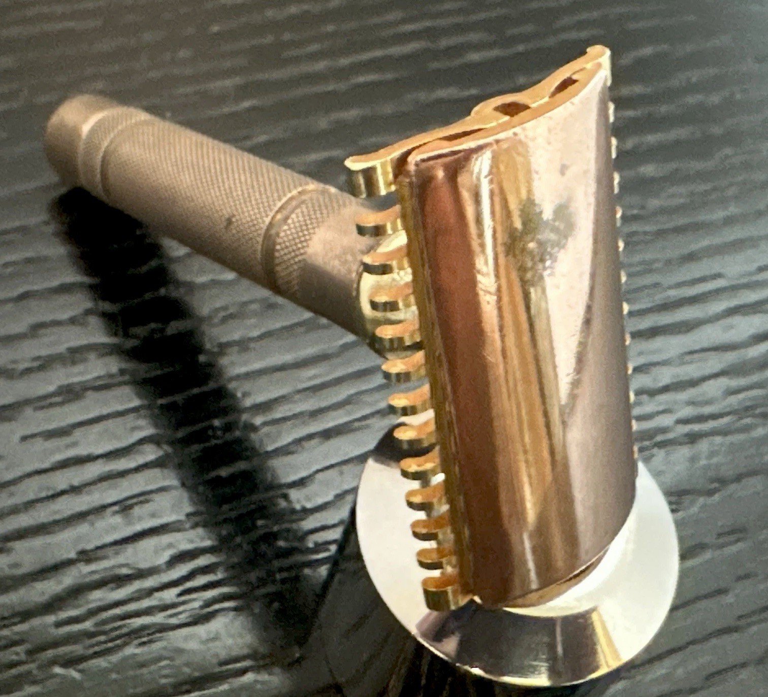 Vintage Gillette New Short Comb Safety Razor/Fat Common Bar Handle