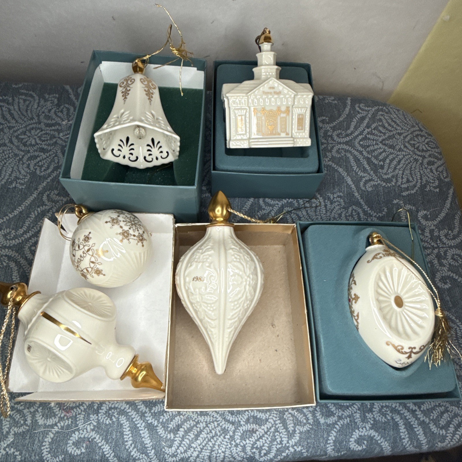 Lot Of 6 LENOX 1983 -1992 Holiday Annual  Ornaments 83, 84, 88, 90, 91, 92 Bell 