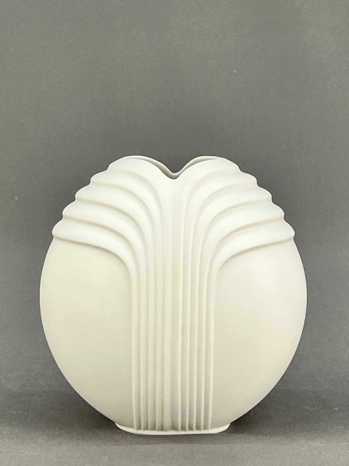 MCM Uta Feyl for Rosenthal Bisque Porcelain 4 3/4\
