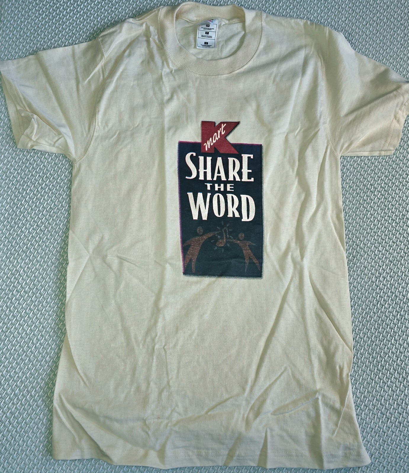 Vintage short sleeve Kmart share the word t-shirt, never worn size Small