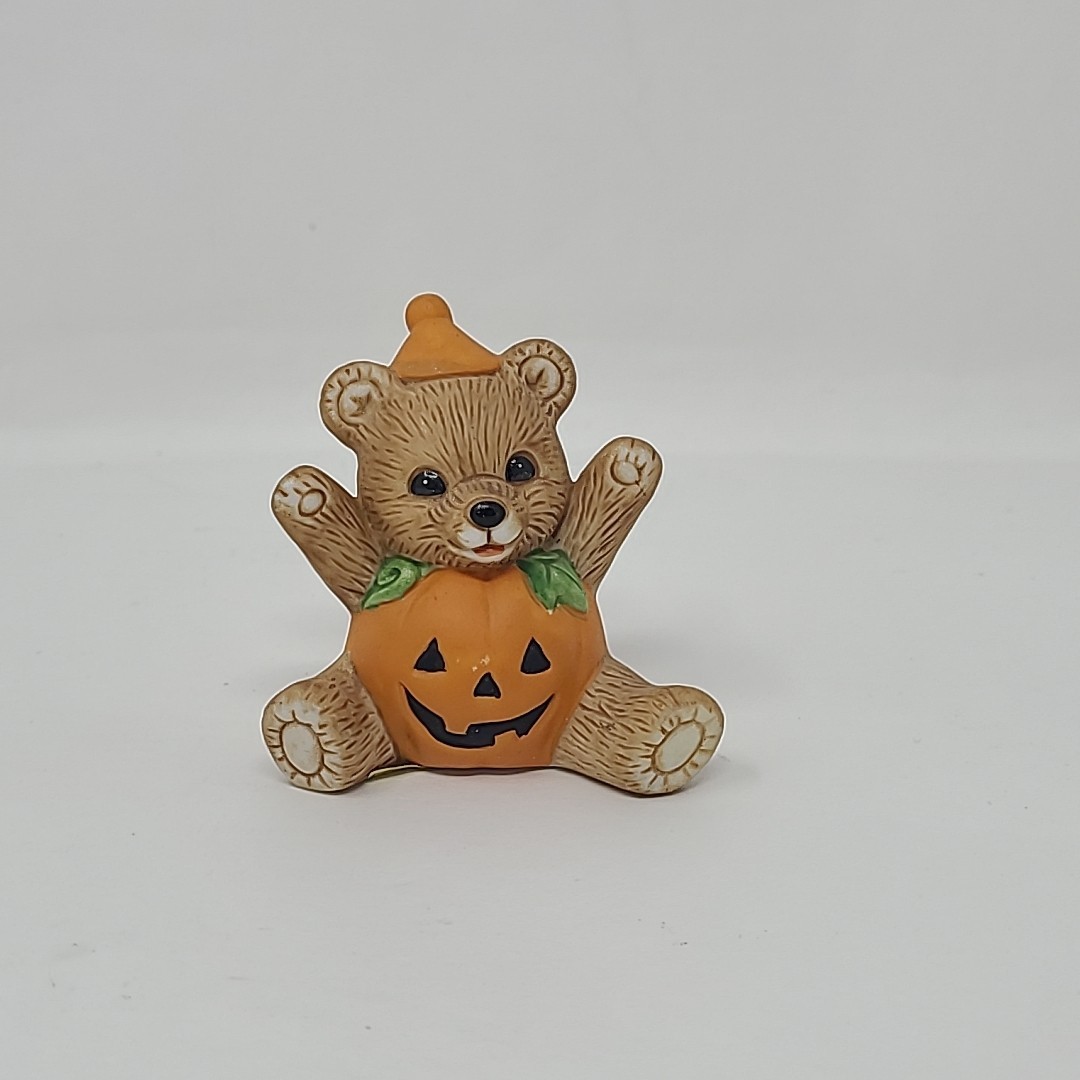Vintage HOMCO Halloween Bear Figurine Home Interiors Porcelain Pumpkin Vtg