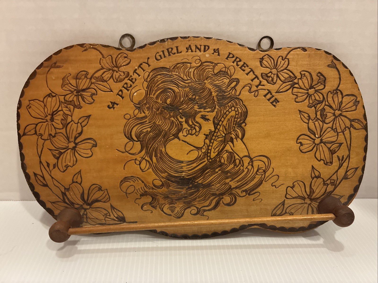 Vtg Wood Burnt Pyrography Gibson Girl Wall Tie Rack hanging rod 11”x6.5”