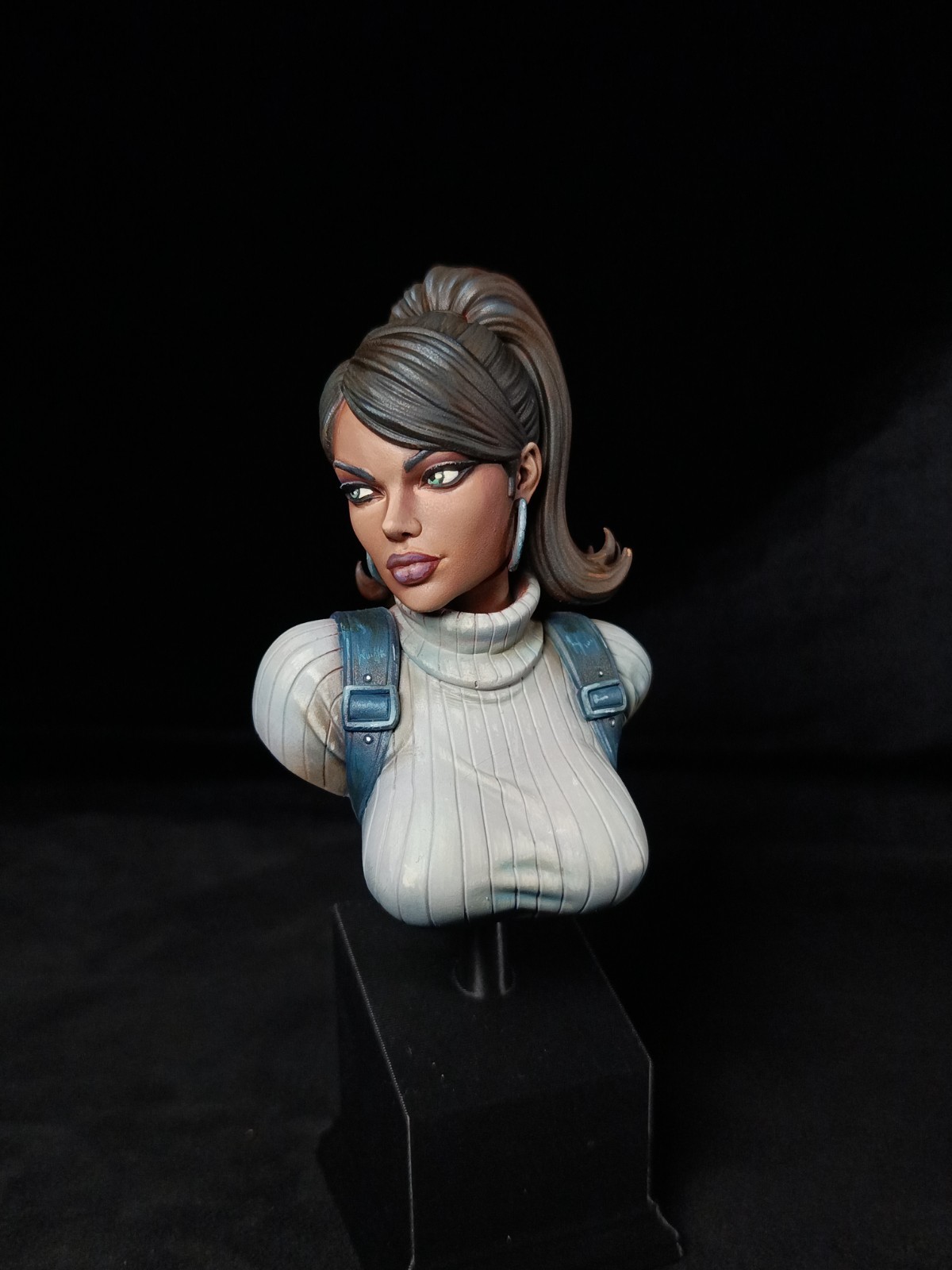 Lana Kane (Archer) \ Oil painted Resin printed 1\6 Bust