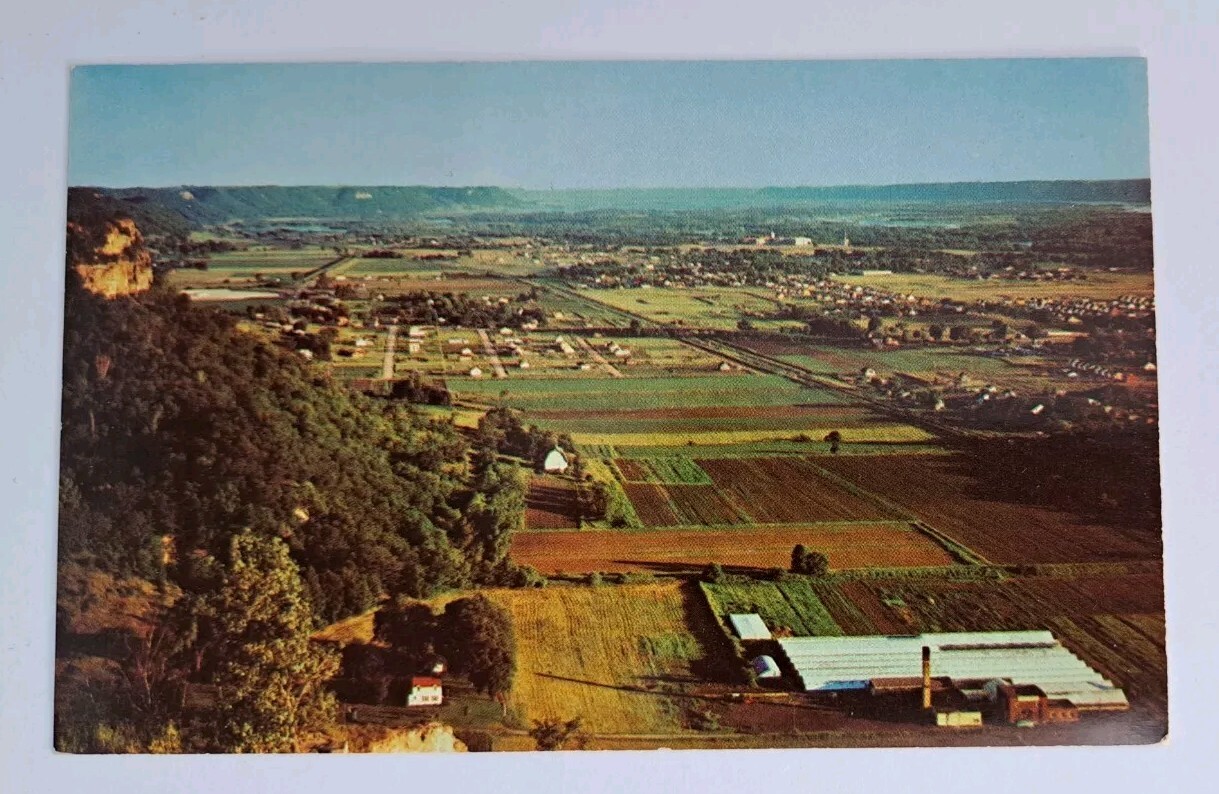 Panoramic View Grandad Bluff Three states Wisconsin lowa and Minnesota Postcard