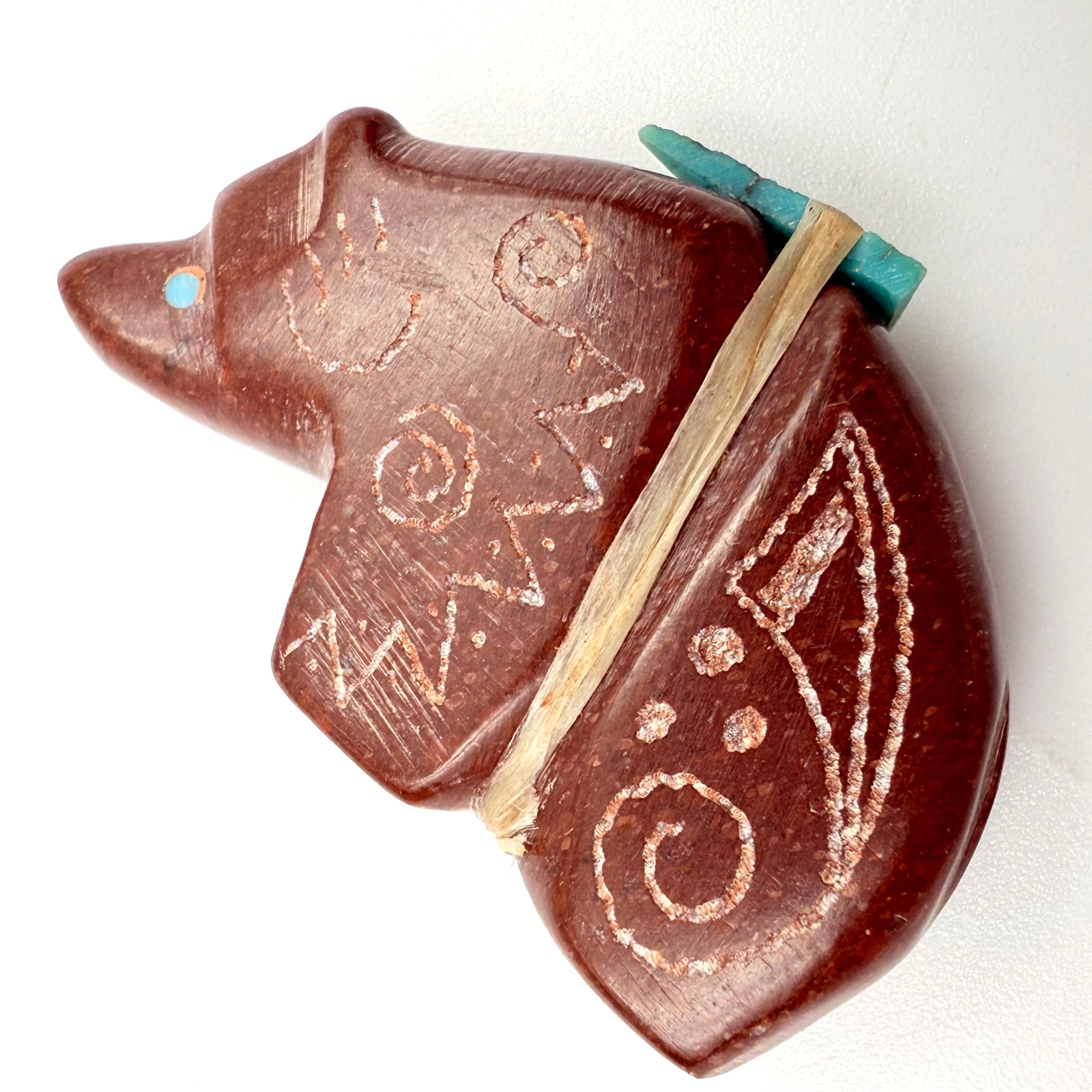 Native American Zuni Carved Pipestone Bear Fetish Turquoise Chips Figurine