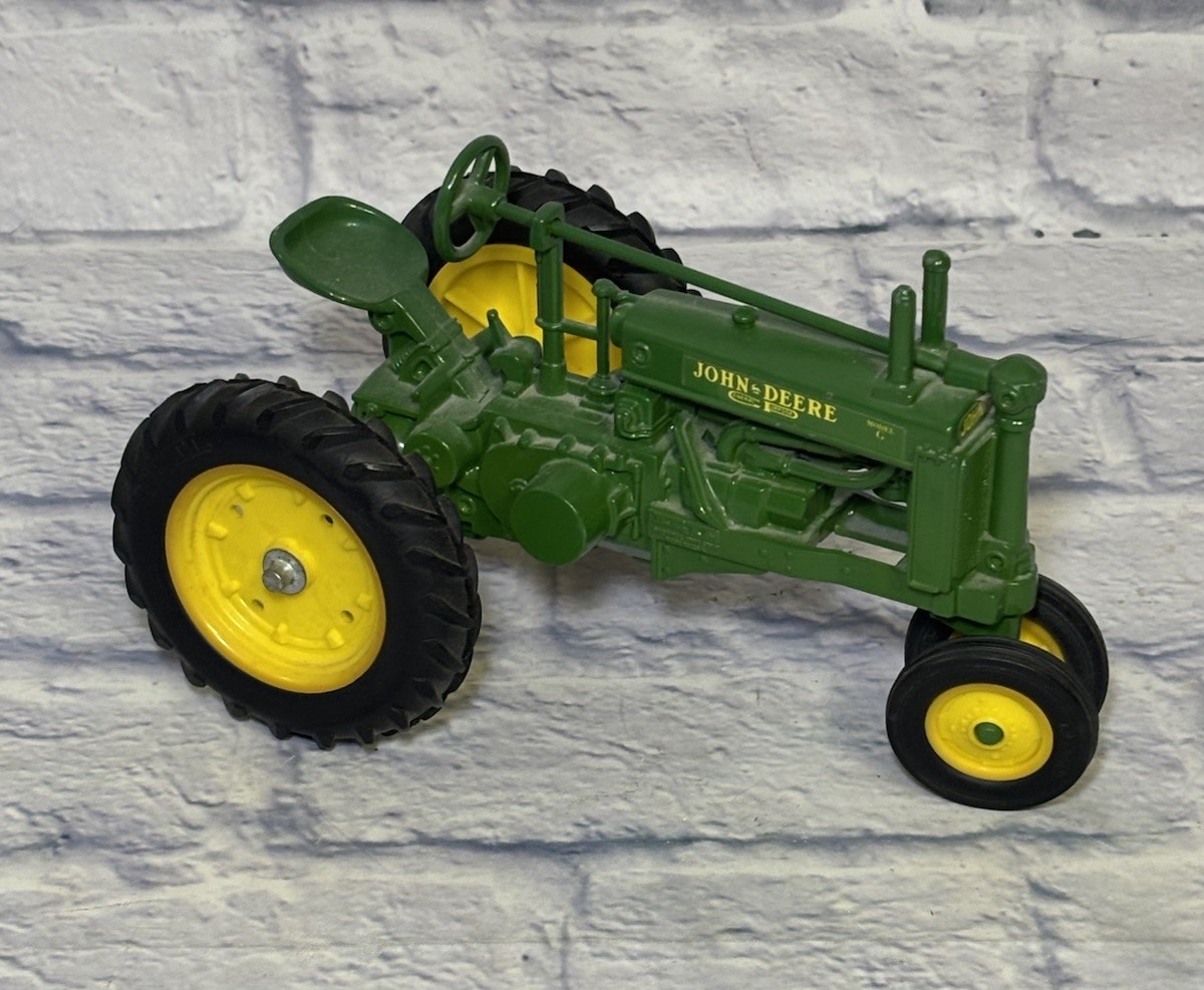 Vintage John Deere Model \