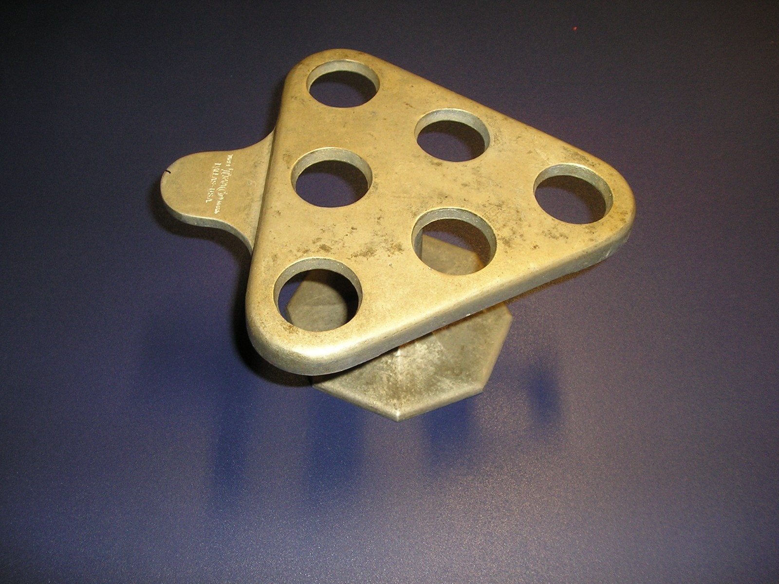 ORIGINAL VINTAGE TRACO METAL ICE CREAM CONE HOLDER - FROM 1950\'S SODA FOUNTAIN
