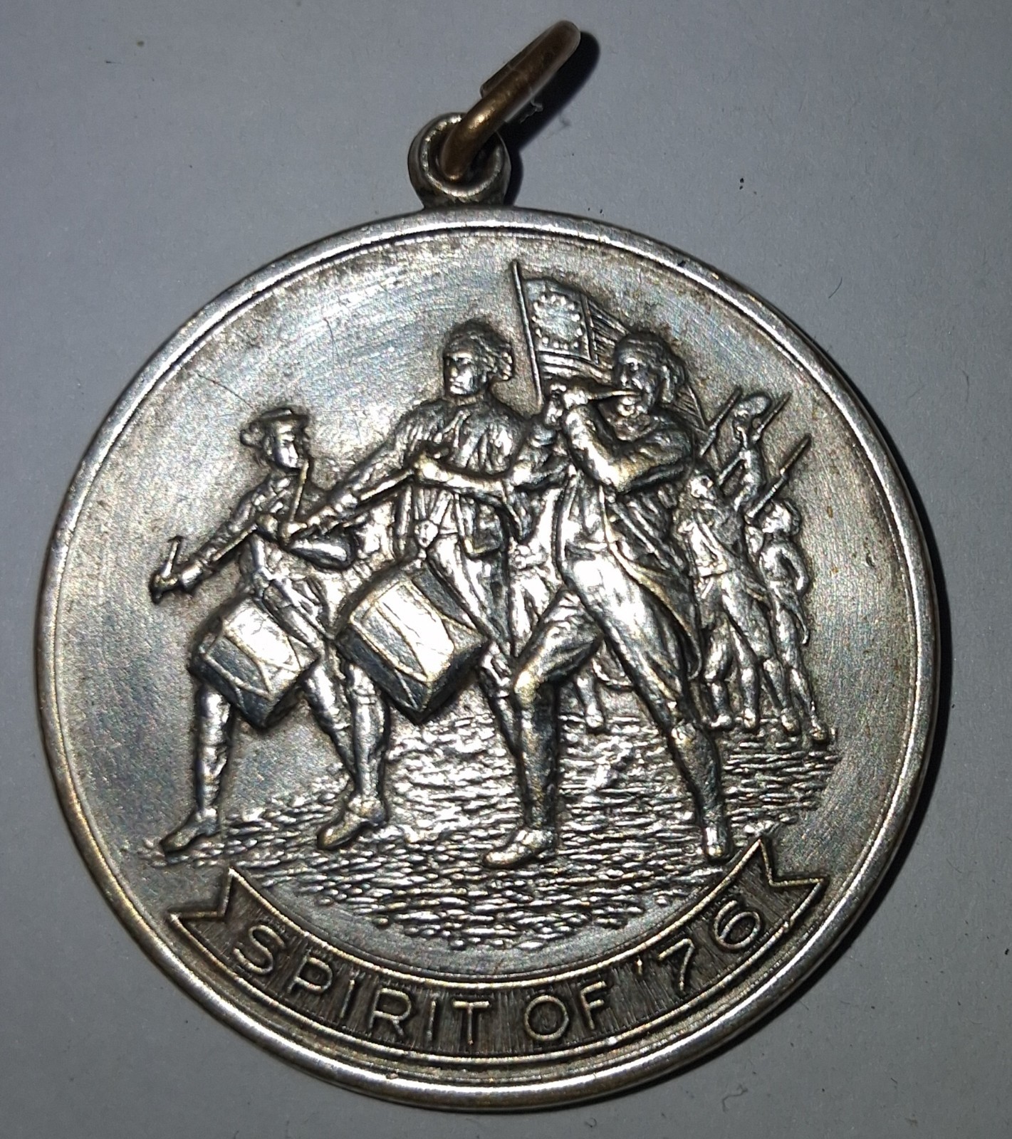Vintage 1976 US Bicentennial Spirit of '76 Medallion Pendant Medal Coin Charm