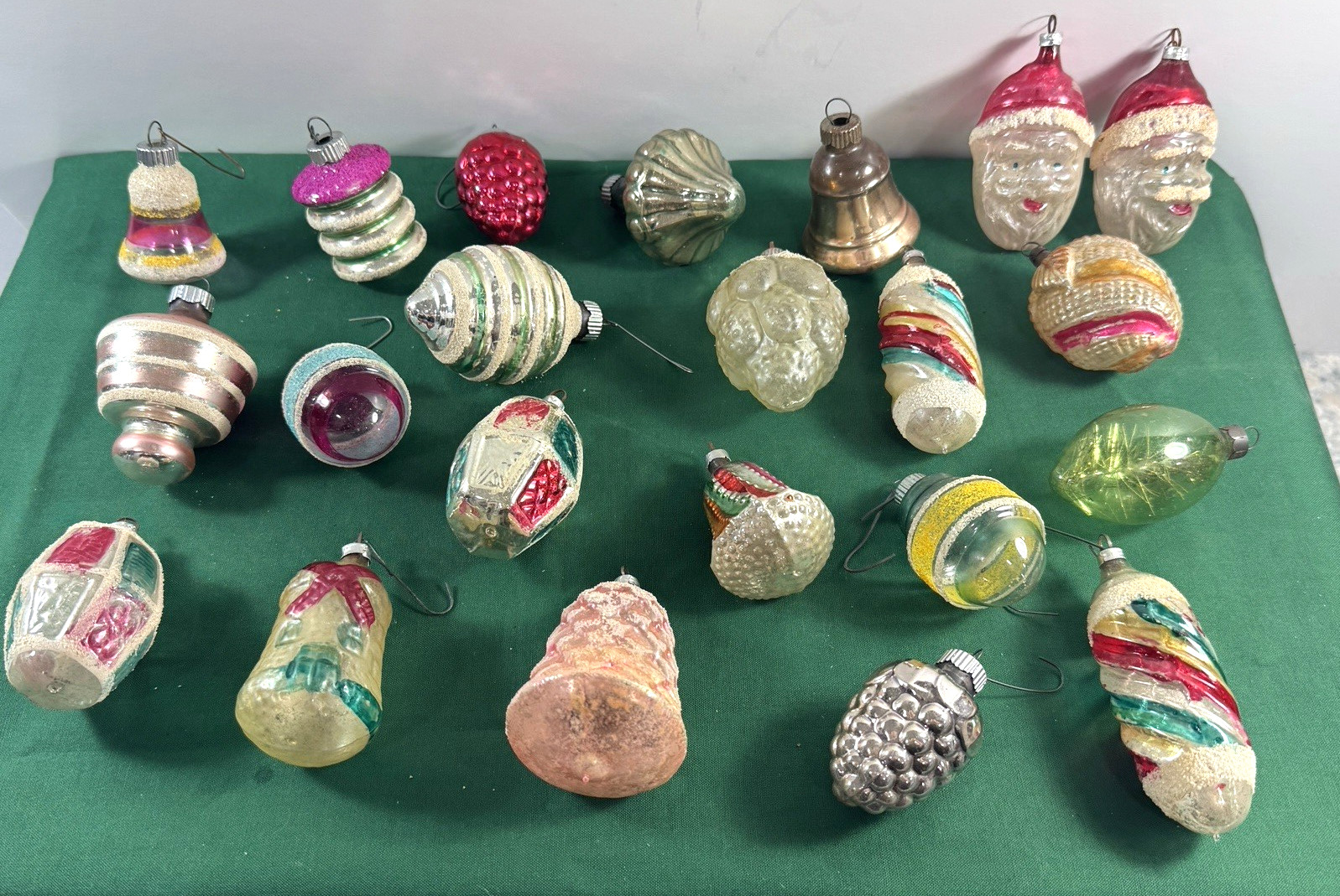 21 Vtg MCM LOT GLASS CHRISTMAS ORNAMENTS GLASS MICA GERMANY UFO