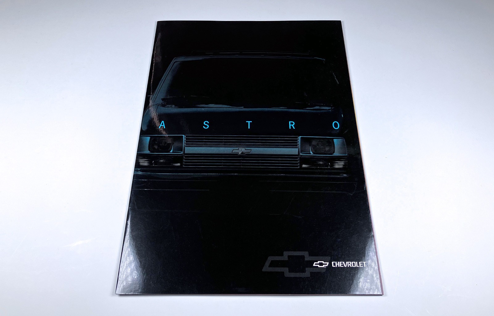 Very Rare German Language Swiss Market Chevrolet Astro Brochure Export Model 95+