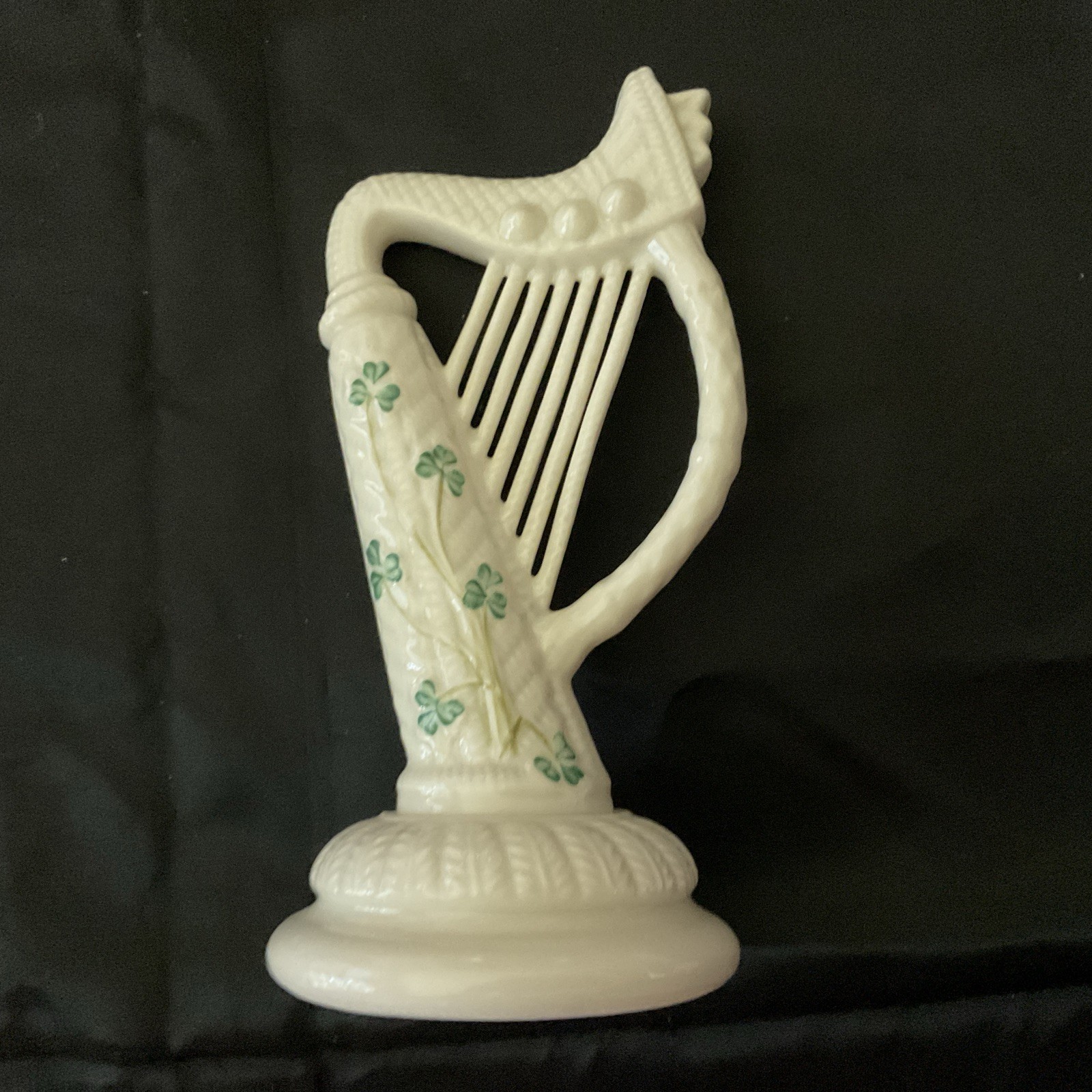 Belleek Irish Harp with Green Shamrock  made in Ireland no chips