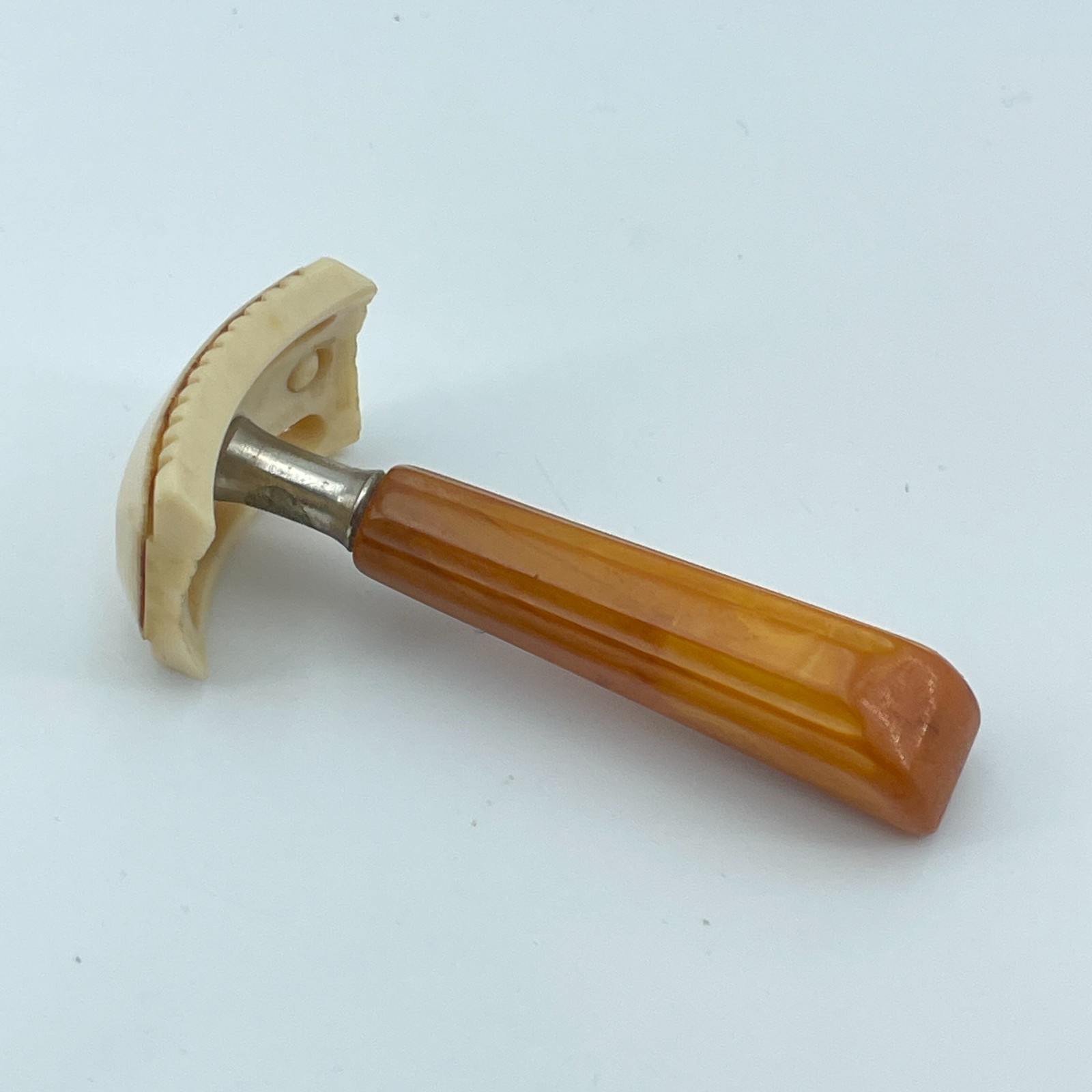 Vintage 1940s Safety Razor Amber Bakelite Handle Ivory Head Three Piece 3in