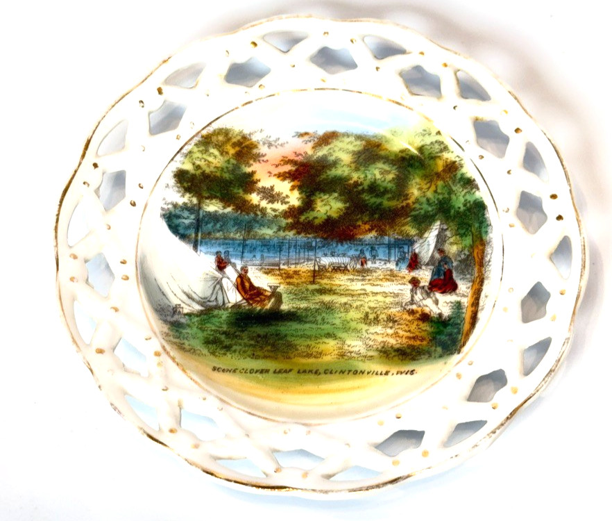 CLINTONVILLE Clover Leaf Lake WI WISCONSIN Antique Souvenir China TRINKET DISH