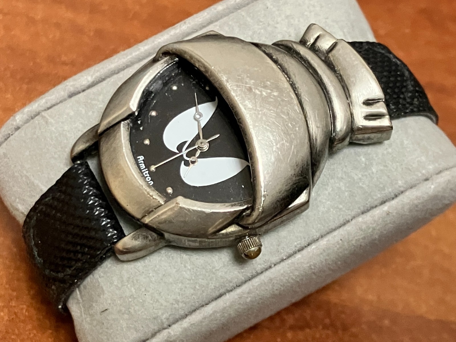 Vintage 1997 Armitron Marvin the Martian Looney Tunes Watch 2200/307 Warner Bros