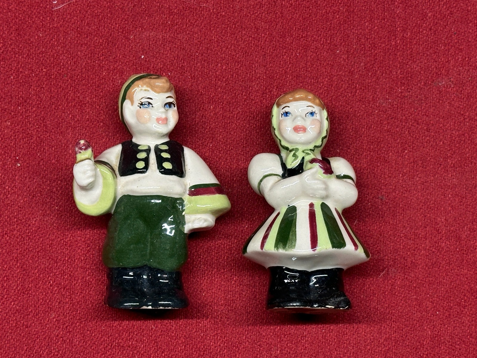 Vintage Ceramic Arts Studio Boy & Girl Folk Costume Salt Pepper Shakers Madison