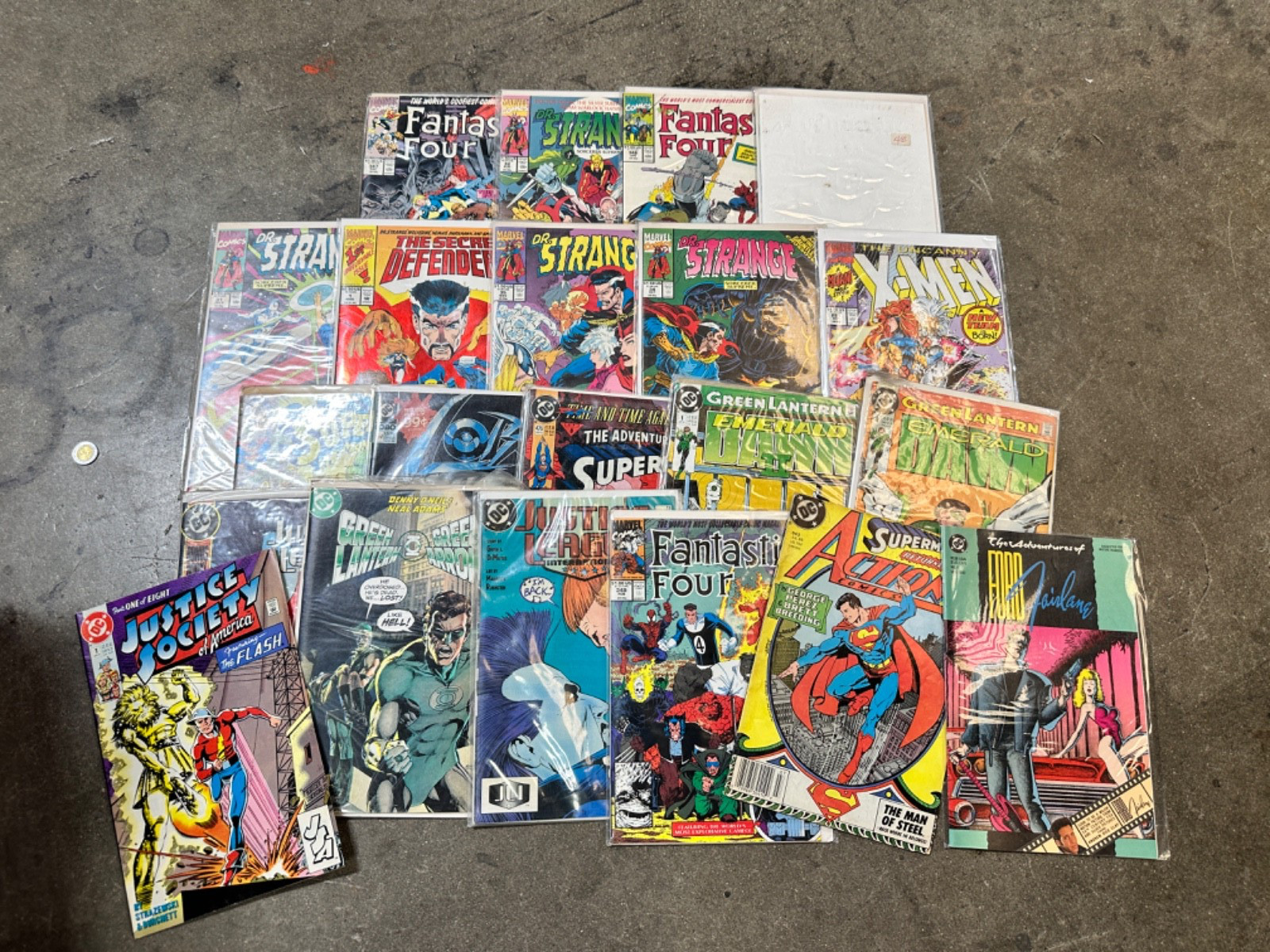 Vintage Comic Book Lot of 21 Marvel & DC Comics 1980s 1990s