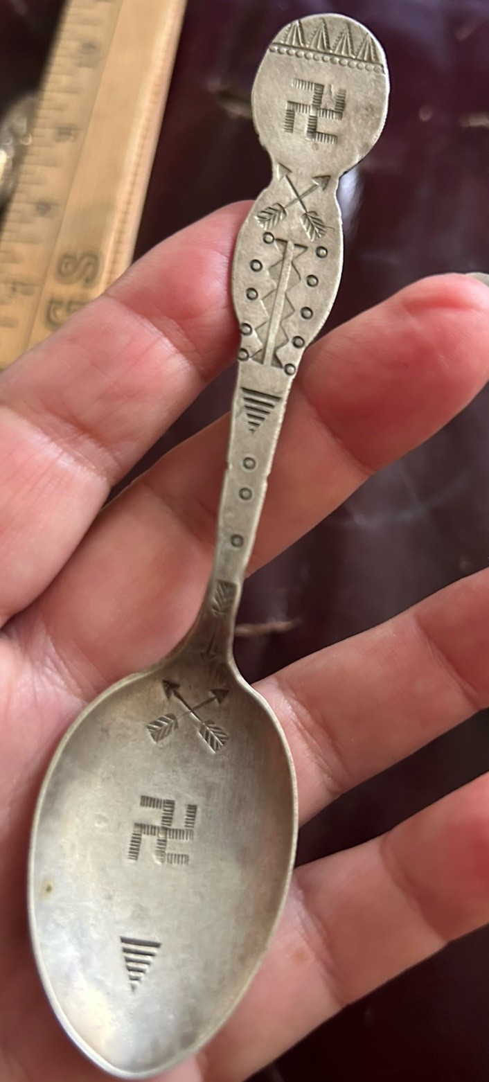 VINTAGE NATIVE AMERICAN NAVAJO Whirling Log Stamped Ingot SILVER SPOON