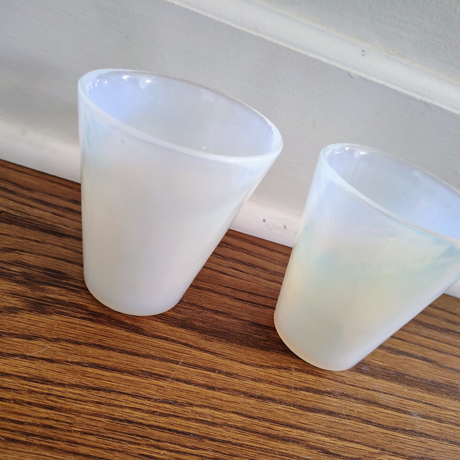 2 Vintage MURANO ITALY YALOS CASA WHITE BLUE GLASS TUMBLERS GLASSES JUICE WATER