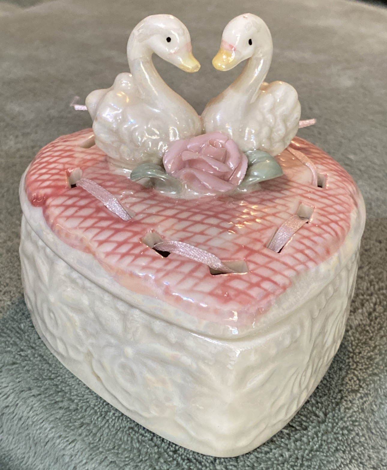 Swan Trinket Jewelry Box Heart Shape Pink Rose Iridescent Shine Vintage Mini 