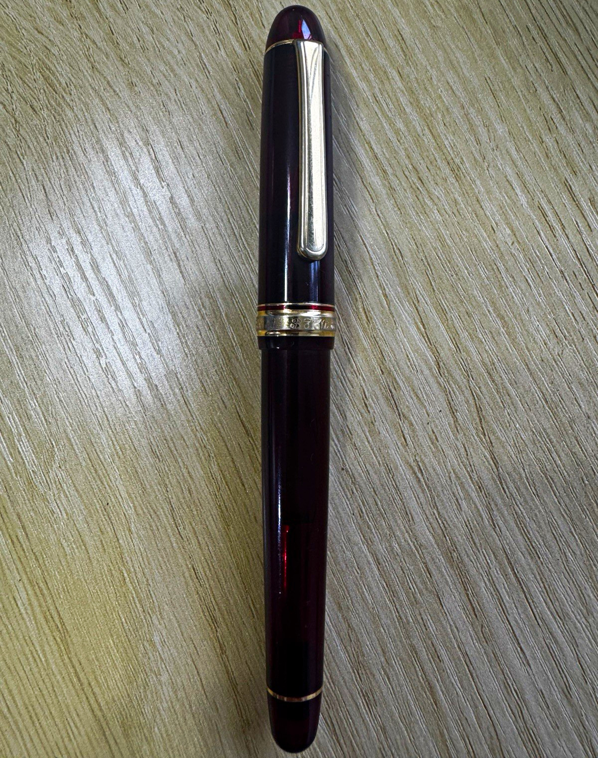 Platinum #3776 Century Bourgogne Fountain Pen 14K 585 Soft Fine SF Nib