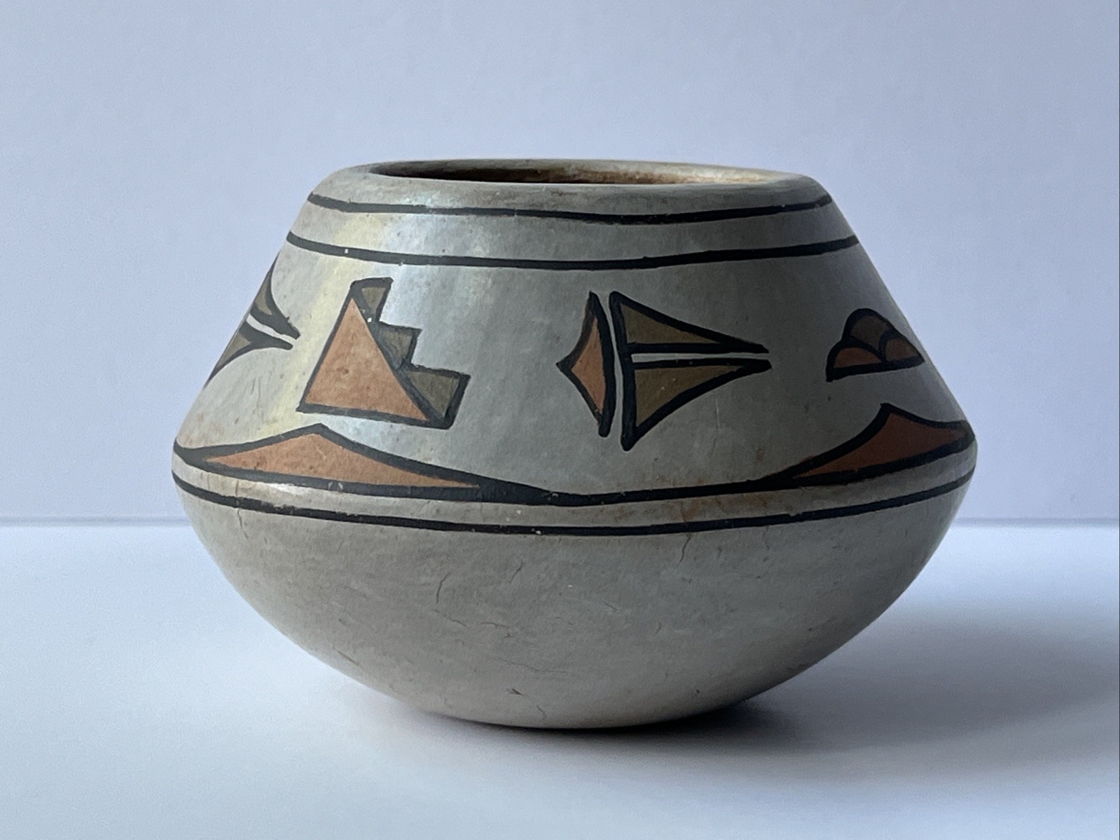 Vintage small Blue Corn San Ildefonso Pueblo pottery gray pot vase 3