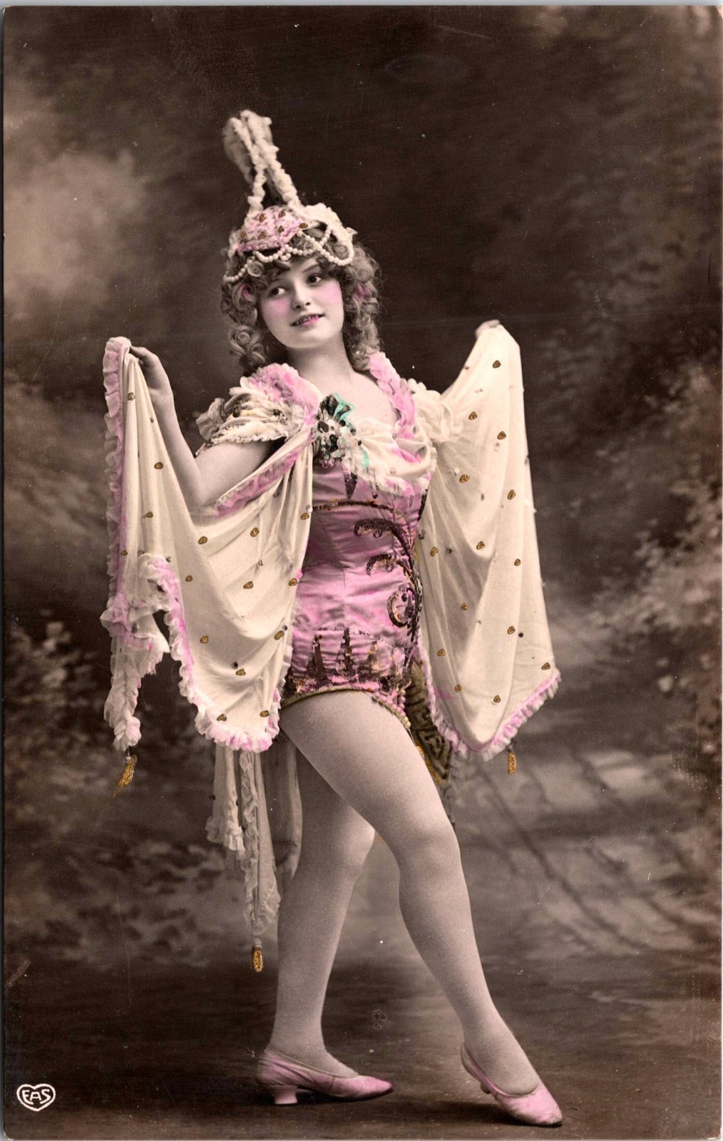 RISQUE PRETTY ACTRESS : EAS : RARE HAND-COLORED RPPC  : c1910