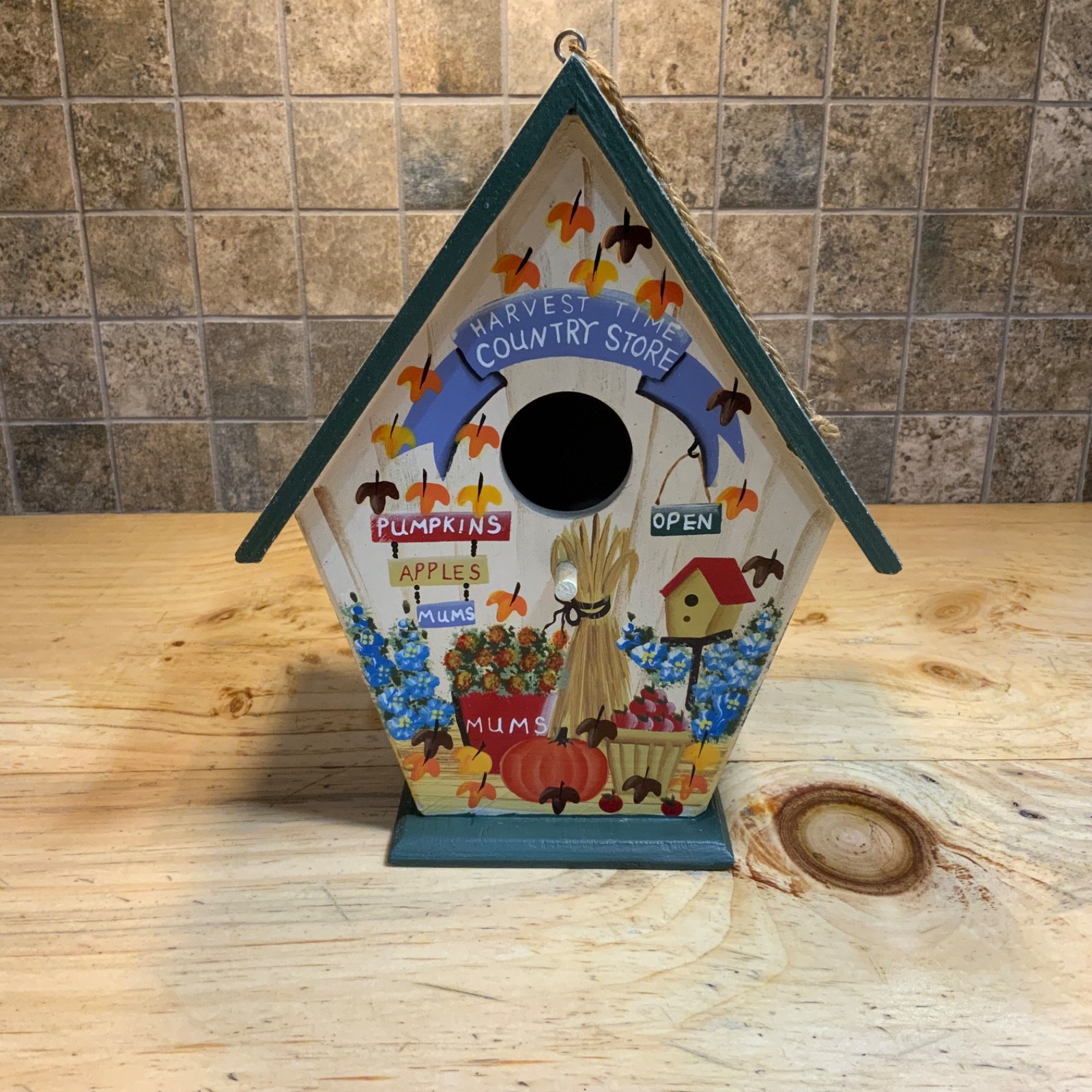 Vintage 1998 Kathy Hatch Harvest Time Country Store Wood Birdhouse Fall Decor