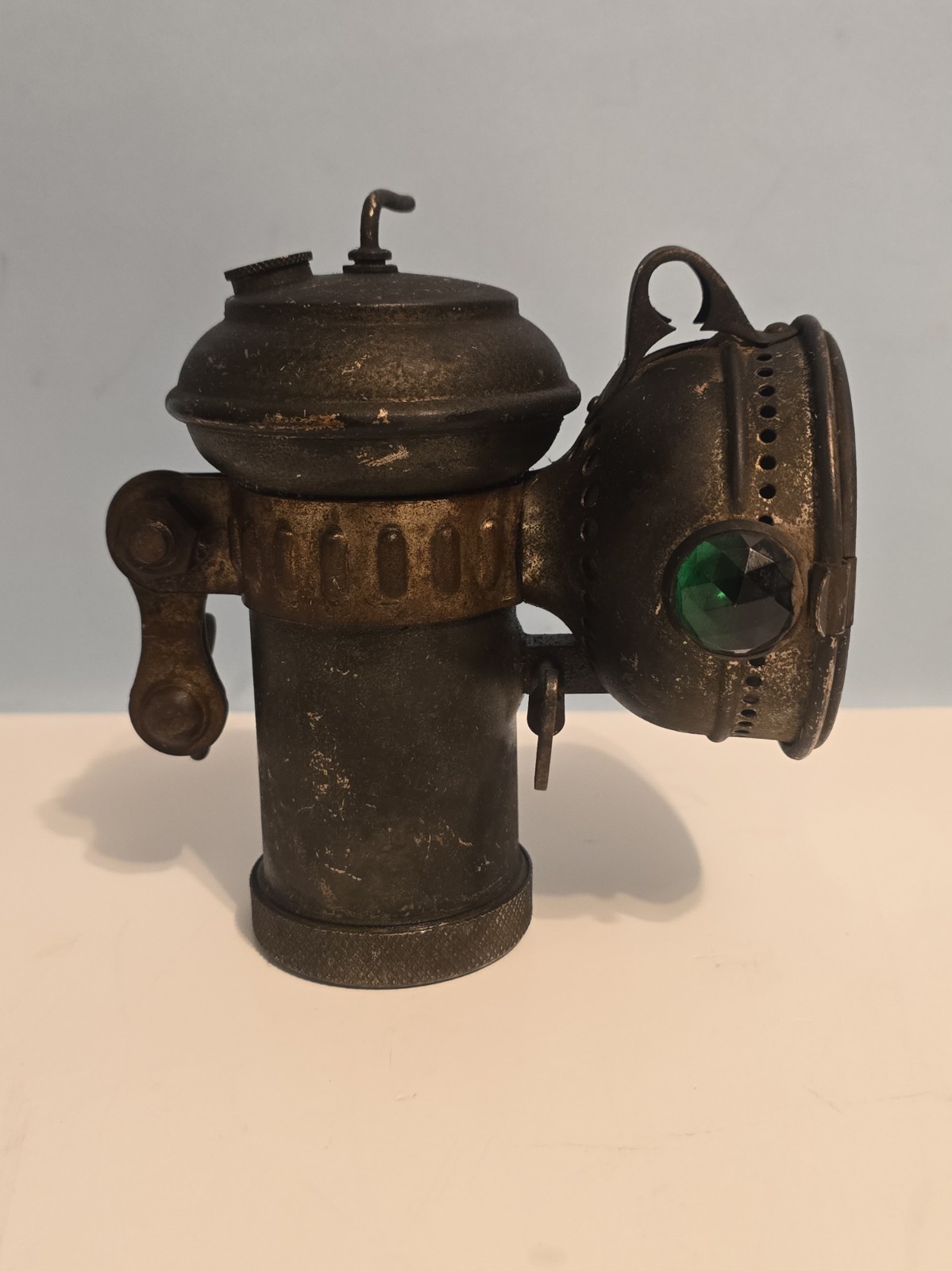 Antique Hine-Watt Columbia Model C Carbide Bicycle Miners Lamp Made In 1900.