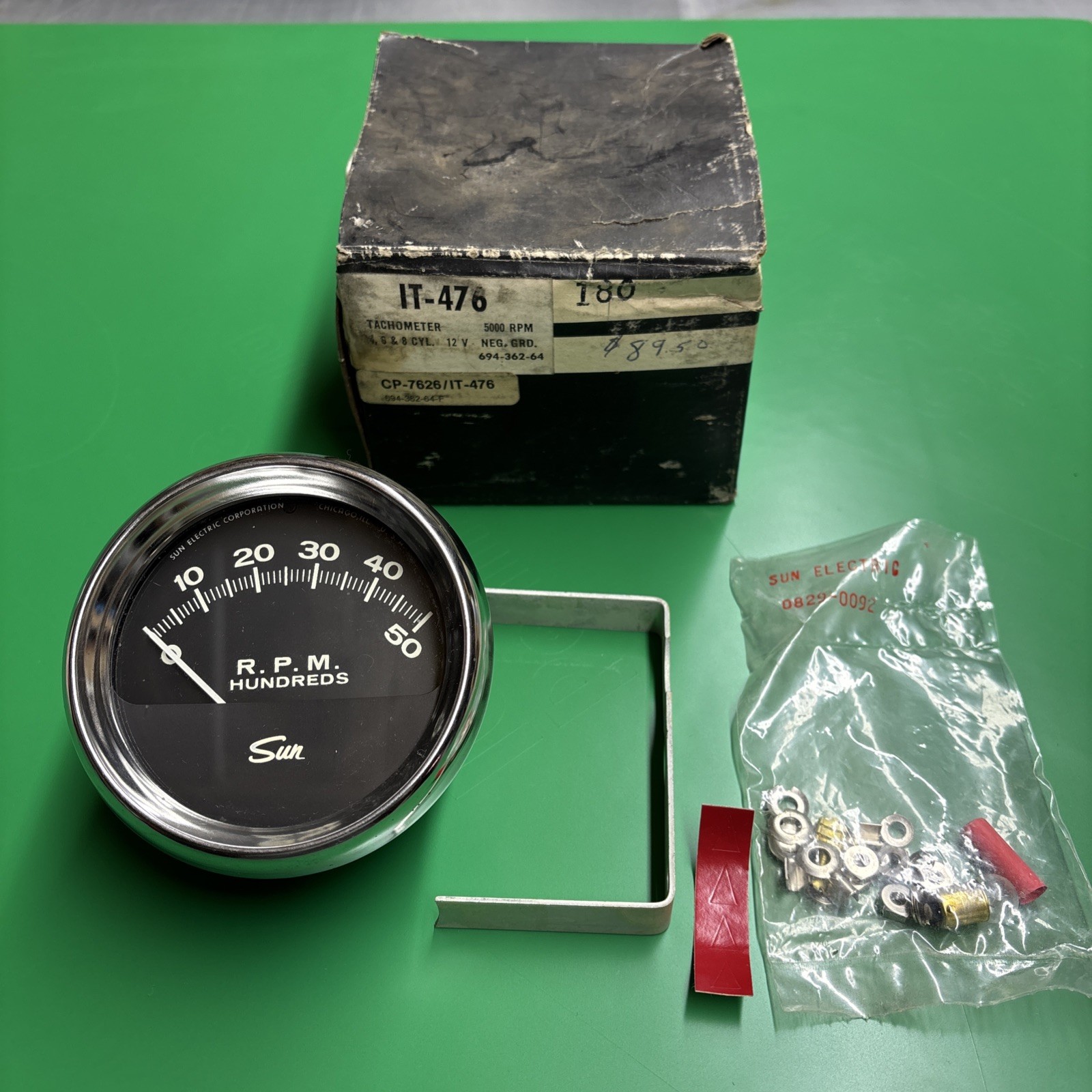 VINTAGE ORIGINAL SUN 5 K RPM TACHOMETER ST 505 GASSER HOT ROD W/box Never Used