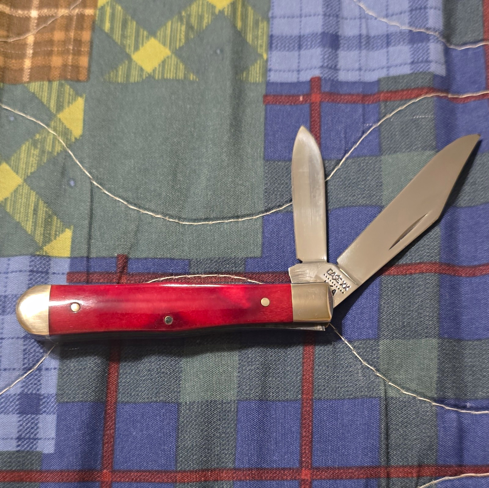 Case XX 1980 Coke Bottle 6225 1/2 SR 2-Blade Red Bone Handle SS Plain