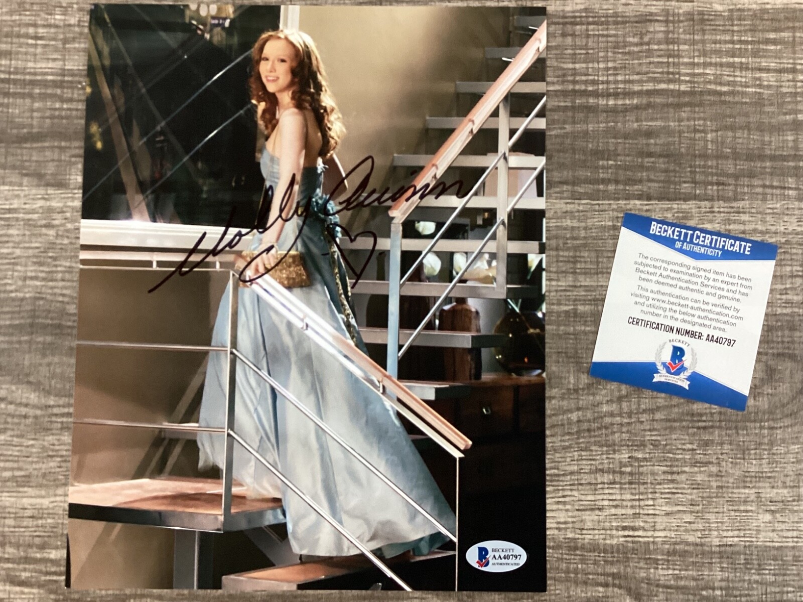 (SSG) Hot, Sexy MOLLY QUINN Signed 8X10 Color Photo 