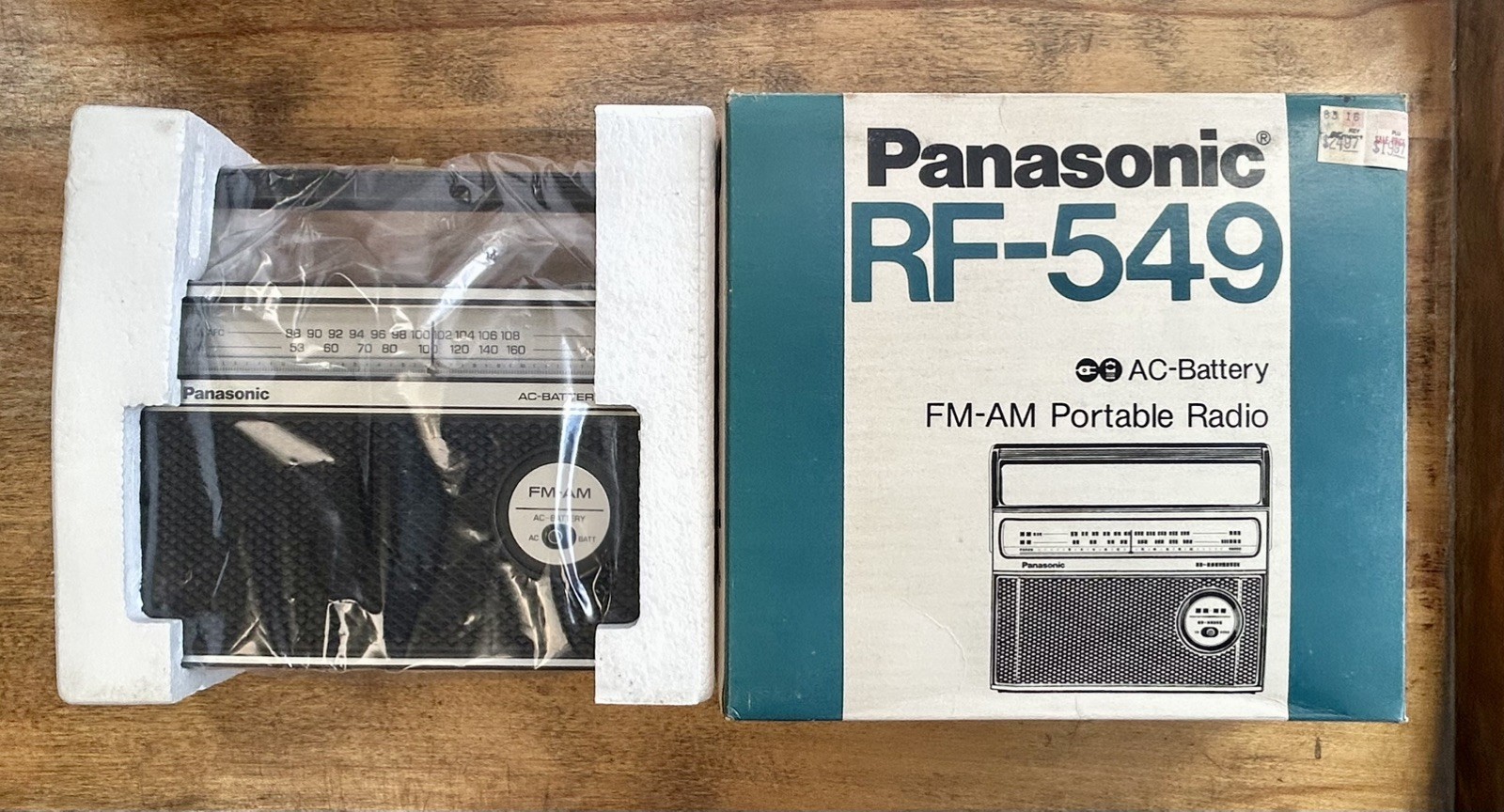 1979 NOS Panasonic RF-549 Portable AM/FM Radio STILL SEALED in Original Box