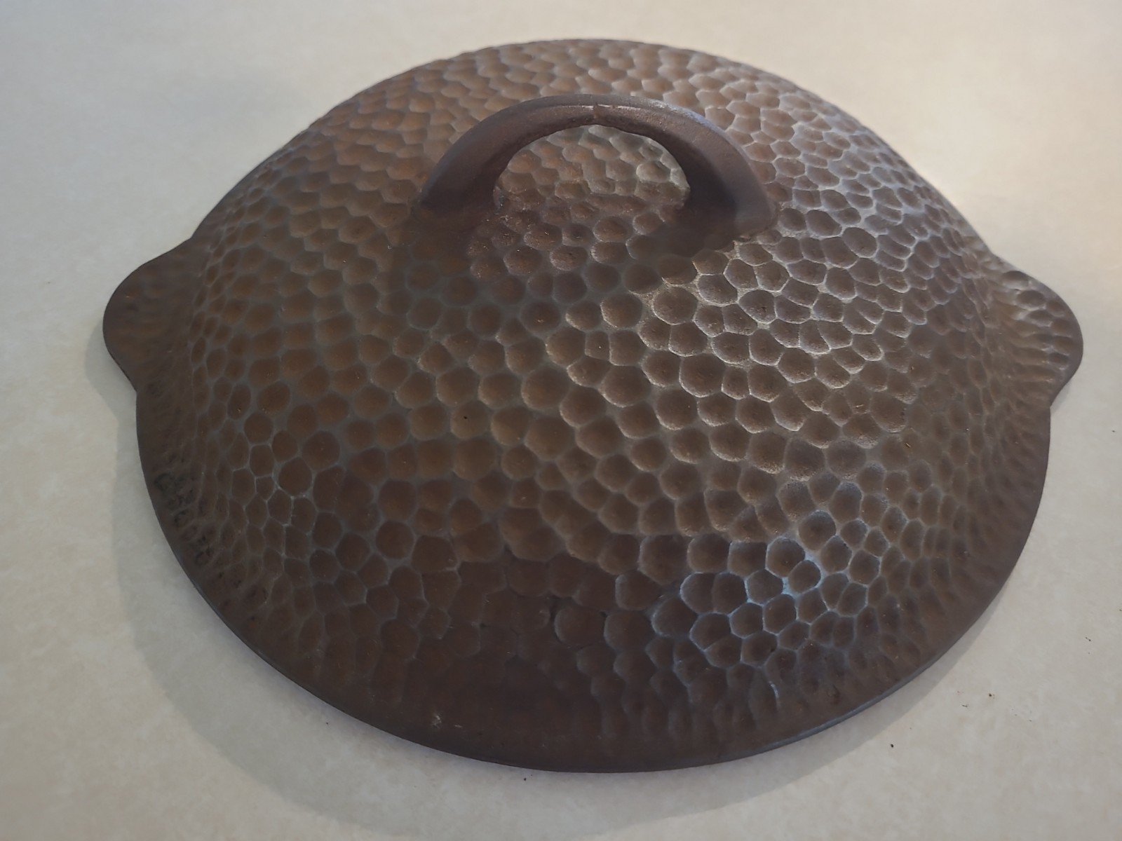 Chicago Hardware Foundry #8 hammered lid cast iron skillet cover 9 5/8 Inch Ring