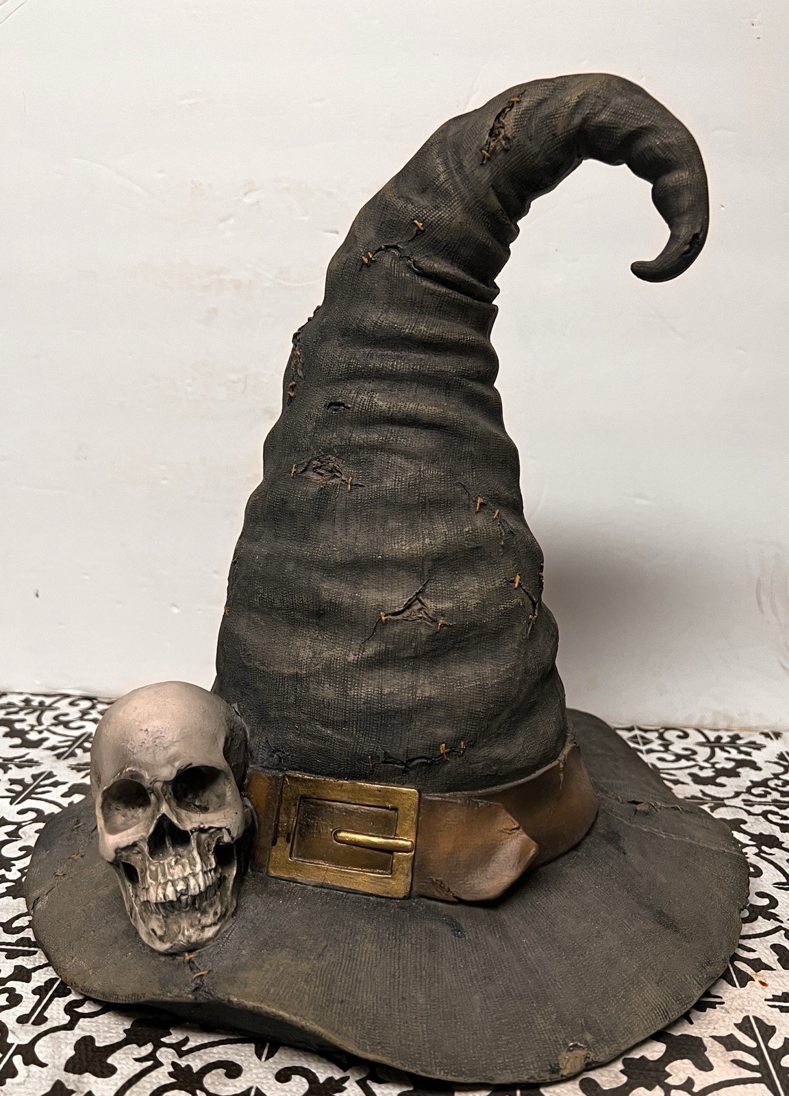 Halloween Spooky Black Witch Hat with Skull Tabletop Decoration for Halloween