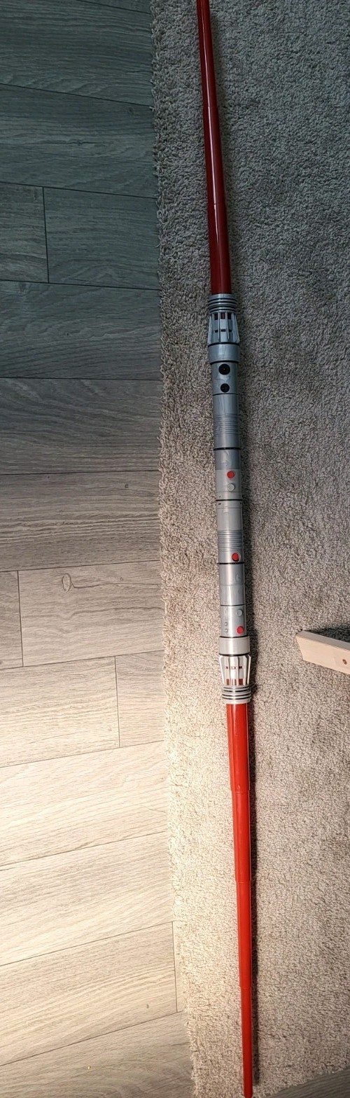 Star Wars Darth Maul Double Sided Retractable Red Lightsaber 2011  Hasbro-used
