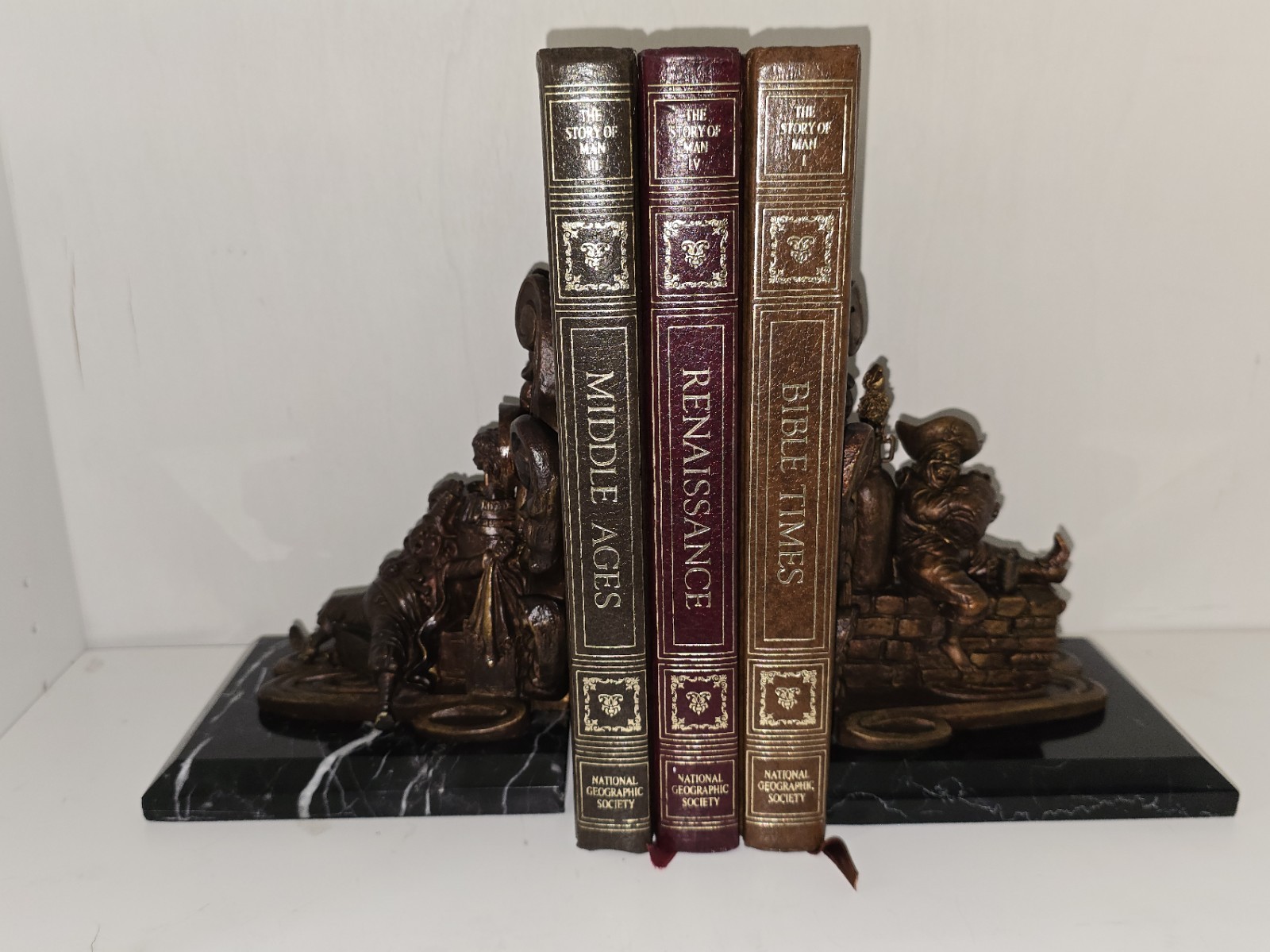 *RARE 2005 Disney Pirates of the Caribbean *Marble-Bookends *Set Limited #/1000 