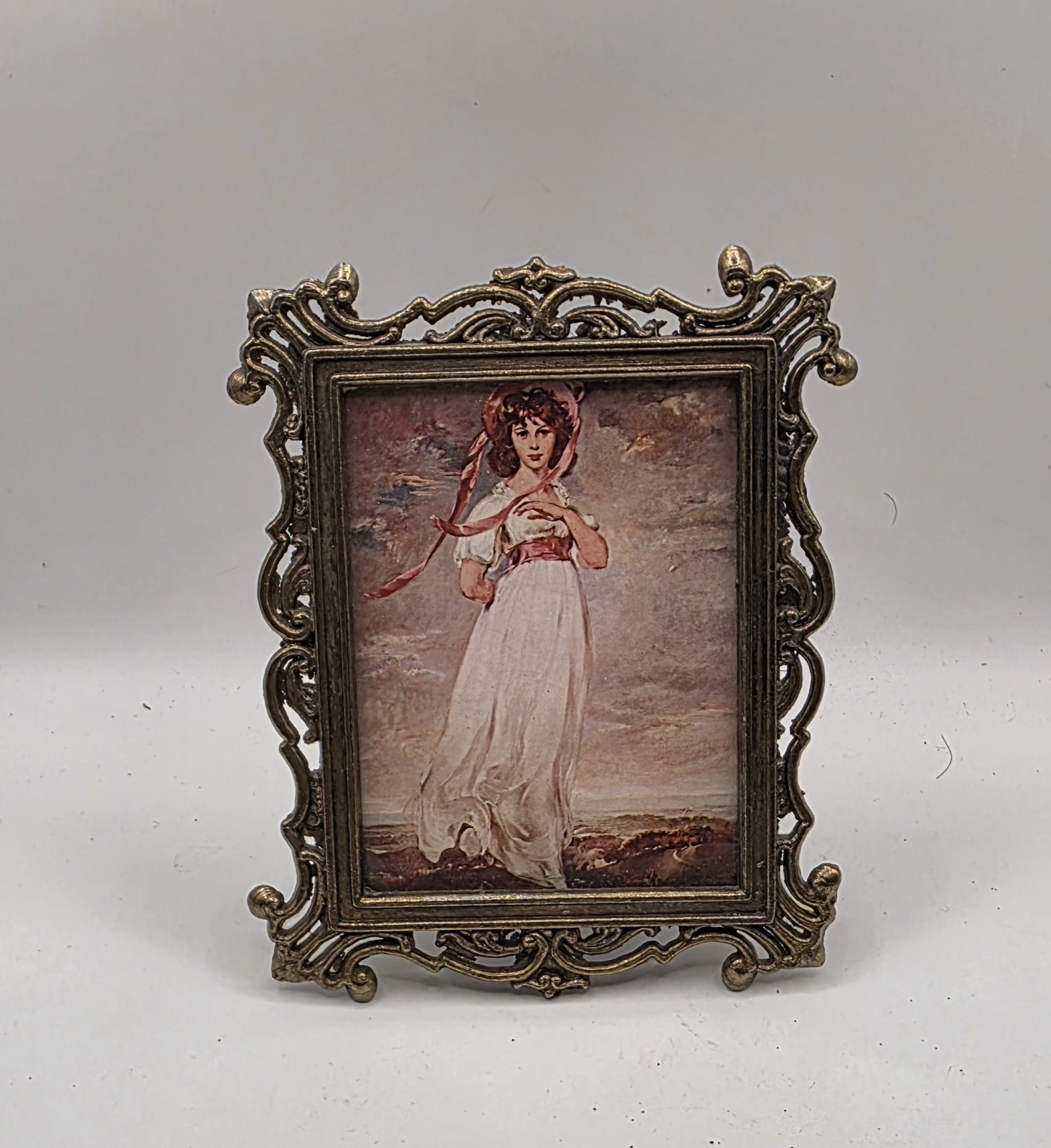 Vintage Made in Italy Ornate Oval Metal Picture Frame 3x2 Baroque Gold Bronze