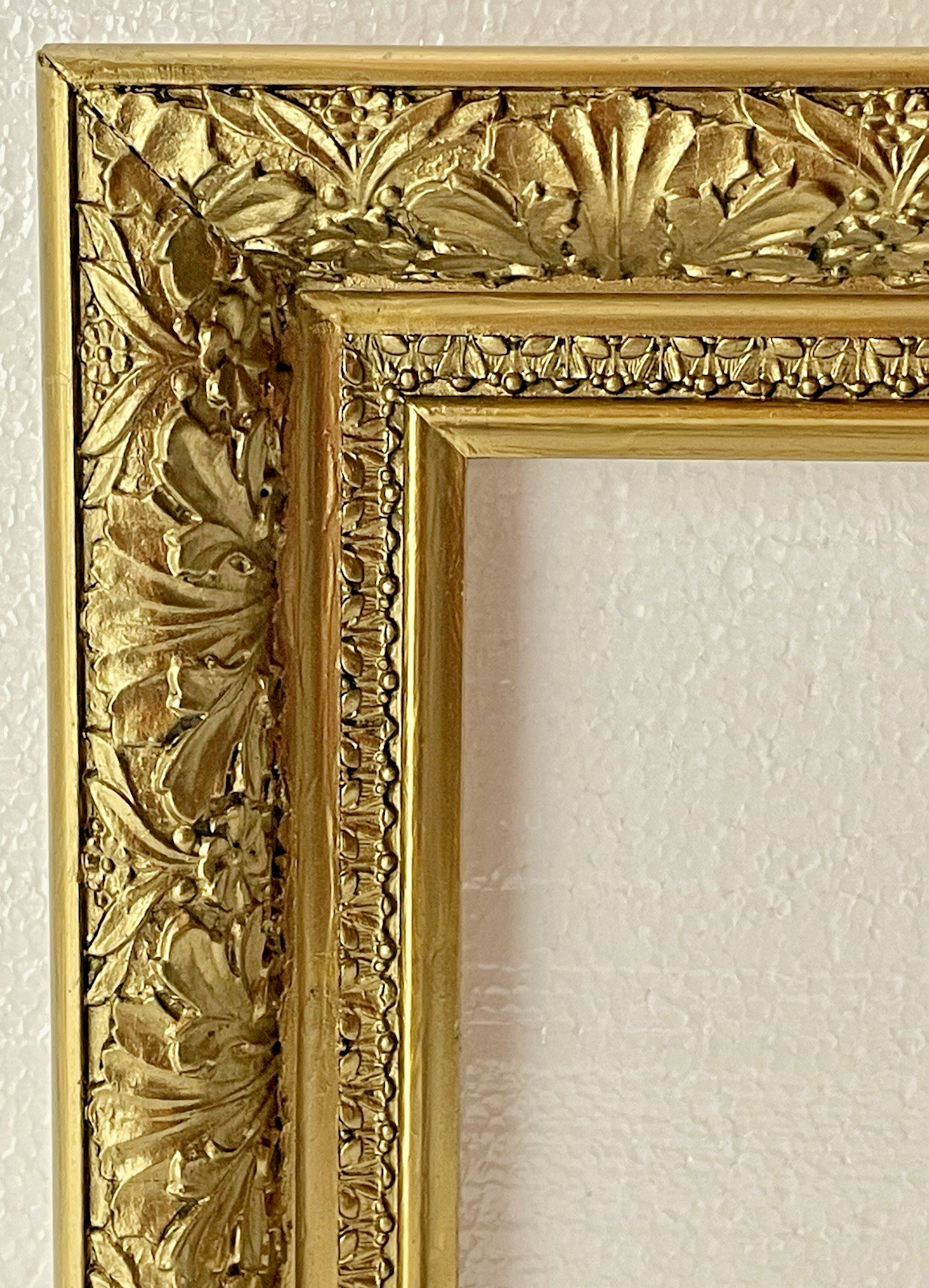 ANTIQUE FRAME FITS 8 X 10