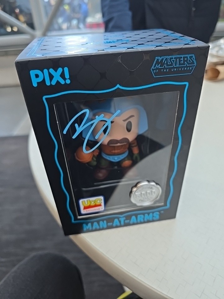 Signed NYCC 2025 Thrilljoy PIX MOTU MAN-AT-ARMS (Common Figure) 
