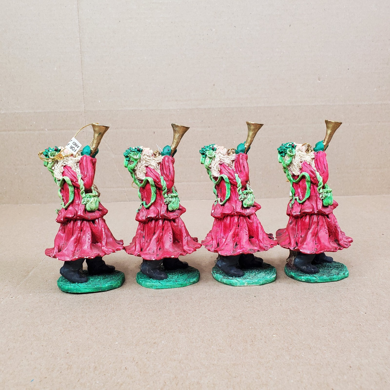 Vtg Silvestri Christmas Santa Figurine Blowing A Horn Red Coat Green Head Wreath