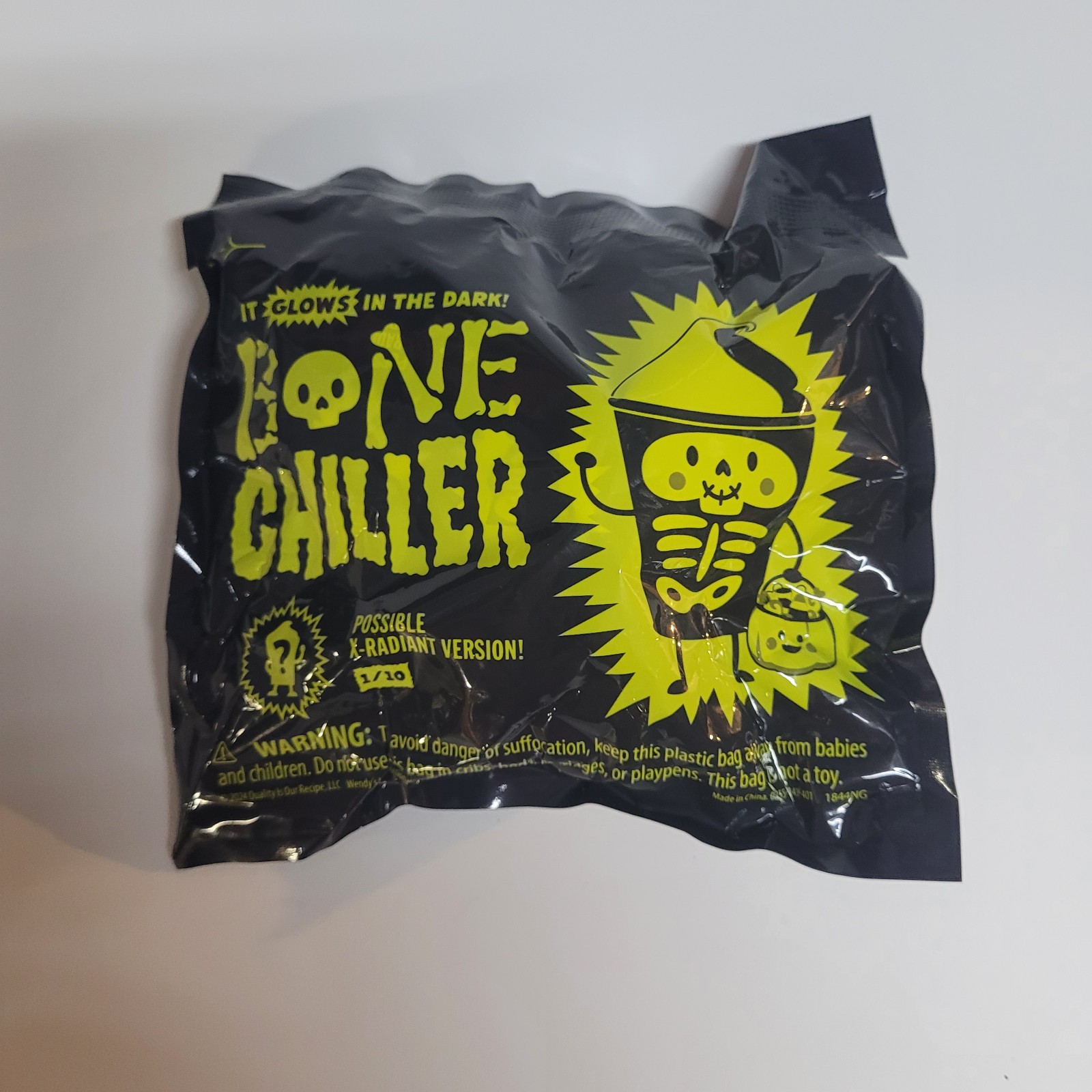 Wendy\'s Bone Chiller X-Radiant Cracked Skull 401 Code Sealed 2024 Boo Bag RARE 